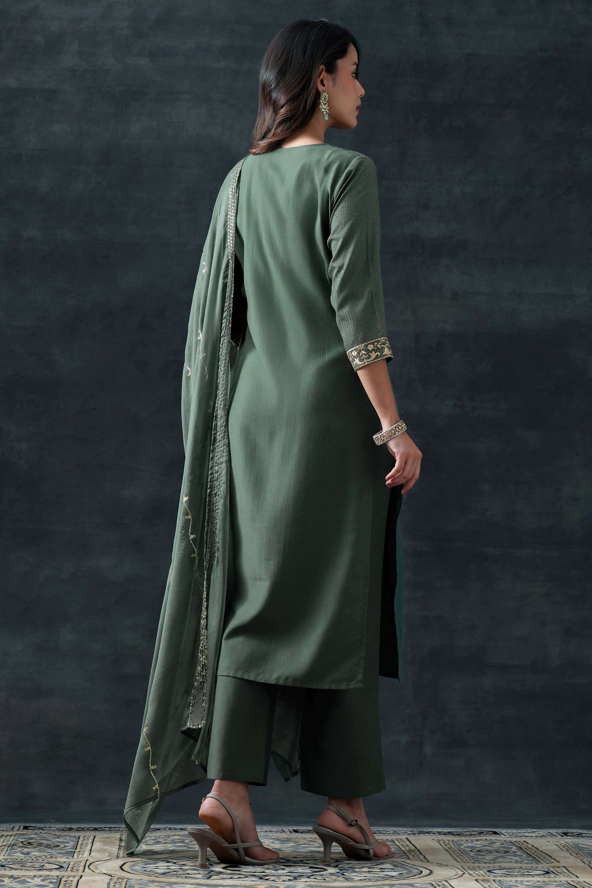 Floral-Blended-Fabric-Straight-Fit-Women-s-Kurta-Set