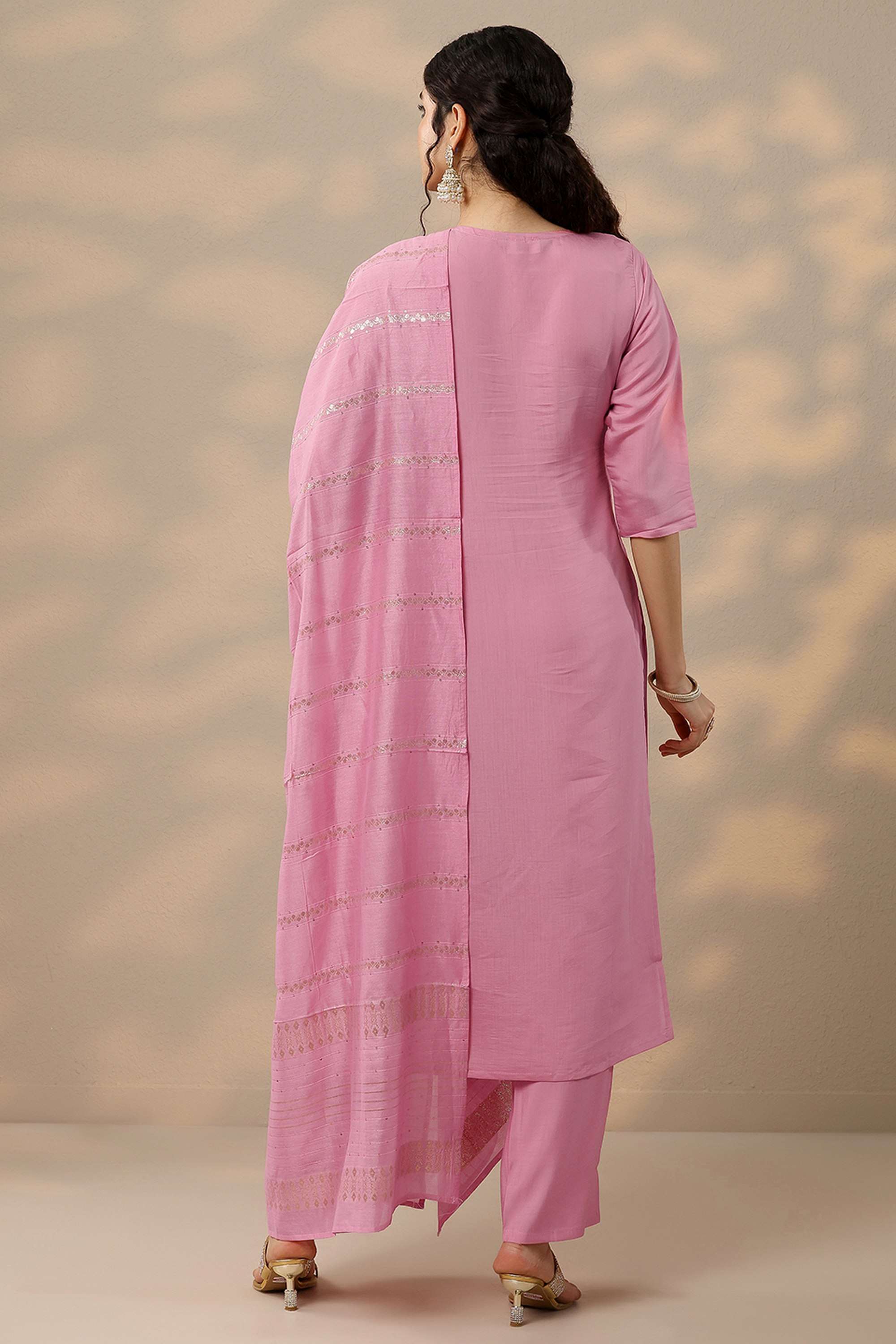 Textured-Blended-Fabric-Round-Neck-Women-s-Festive-Wear-Kurta-Set
