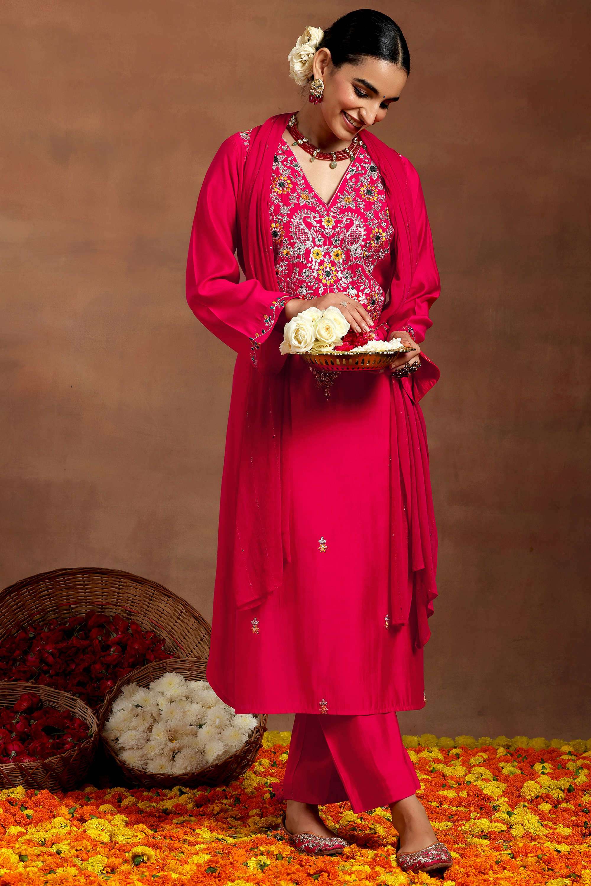 Floral-Blended-Fabric-Straight-Fit-Women-s-Kurta-Set