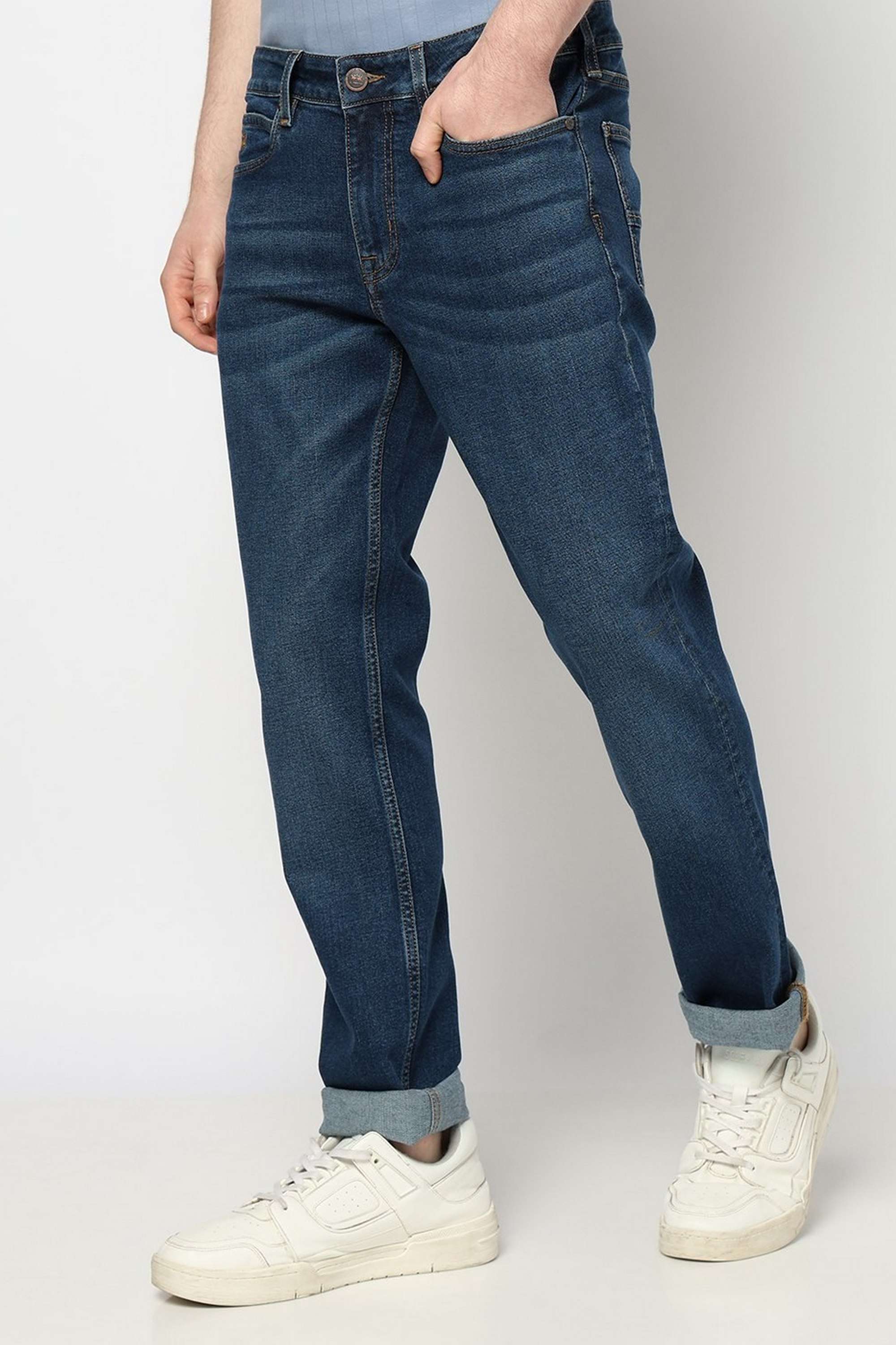 Solid-Blended-Fabric-Slim-Fit-Men-s-Jeans