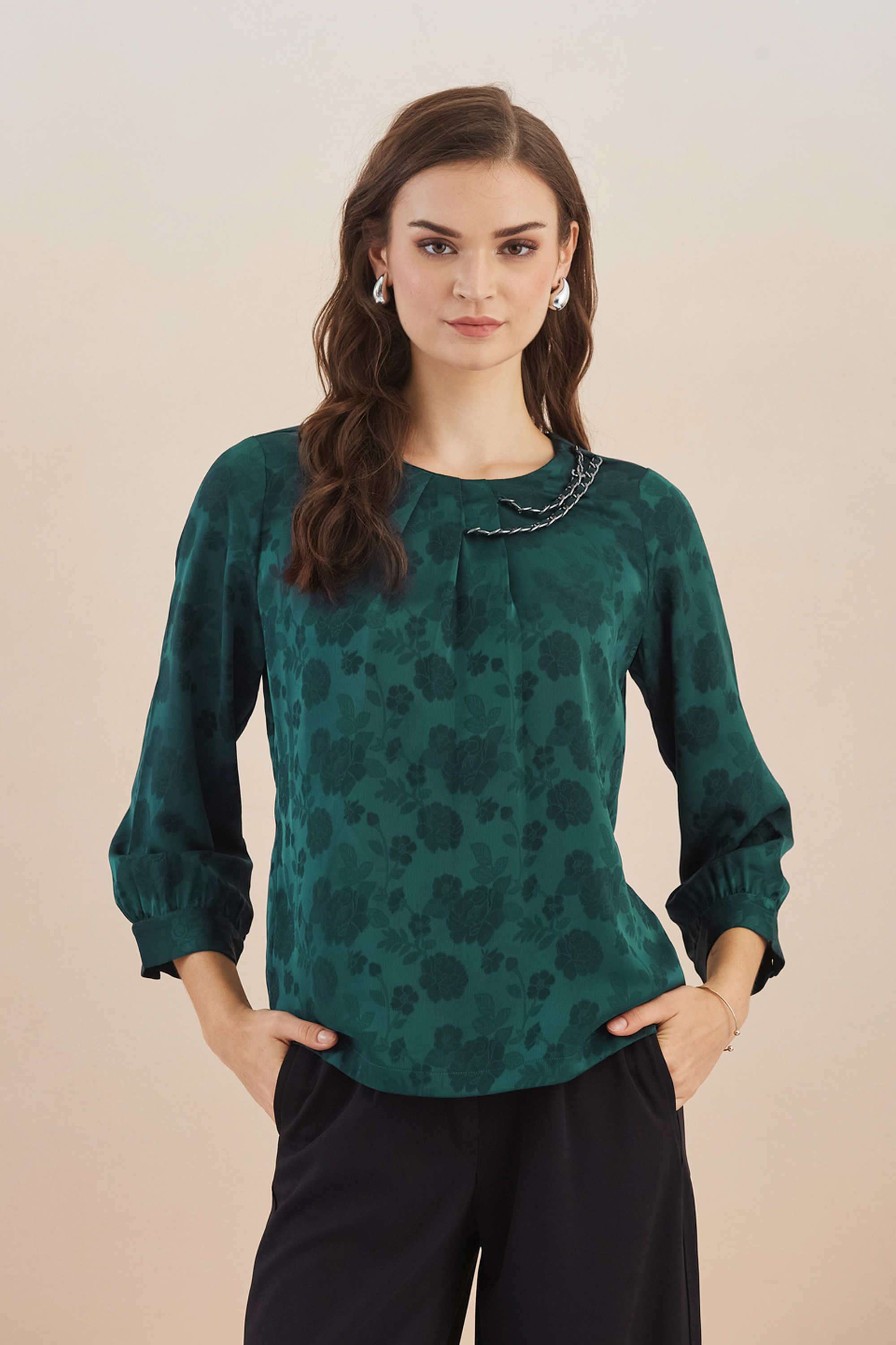 Solid-Polyester-Round-Neck-Women-s-Top