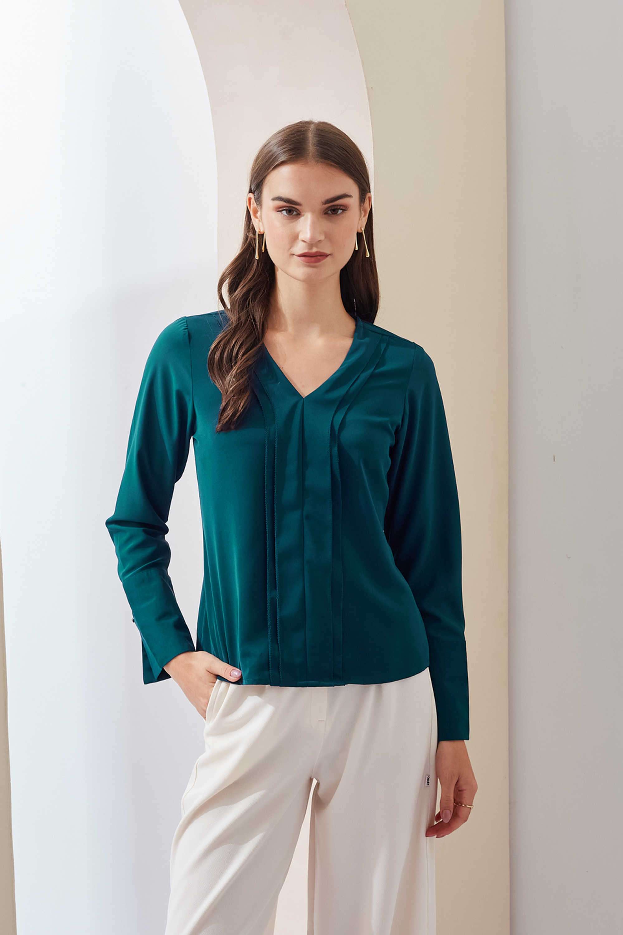 Solid-V-Neck-Polyester-Women-s-Casual-Wear-Top