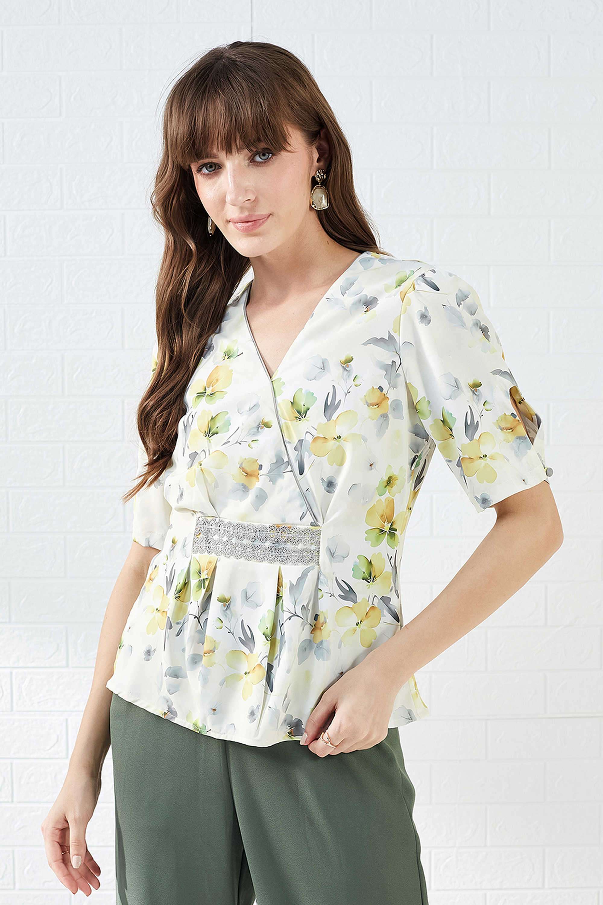 Printed-Polyester-V-Neck-Women-s-Top