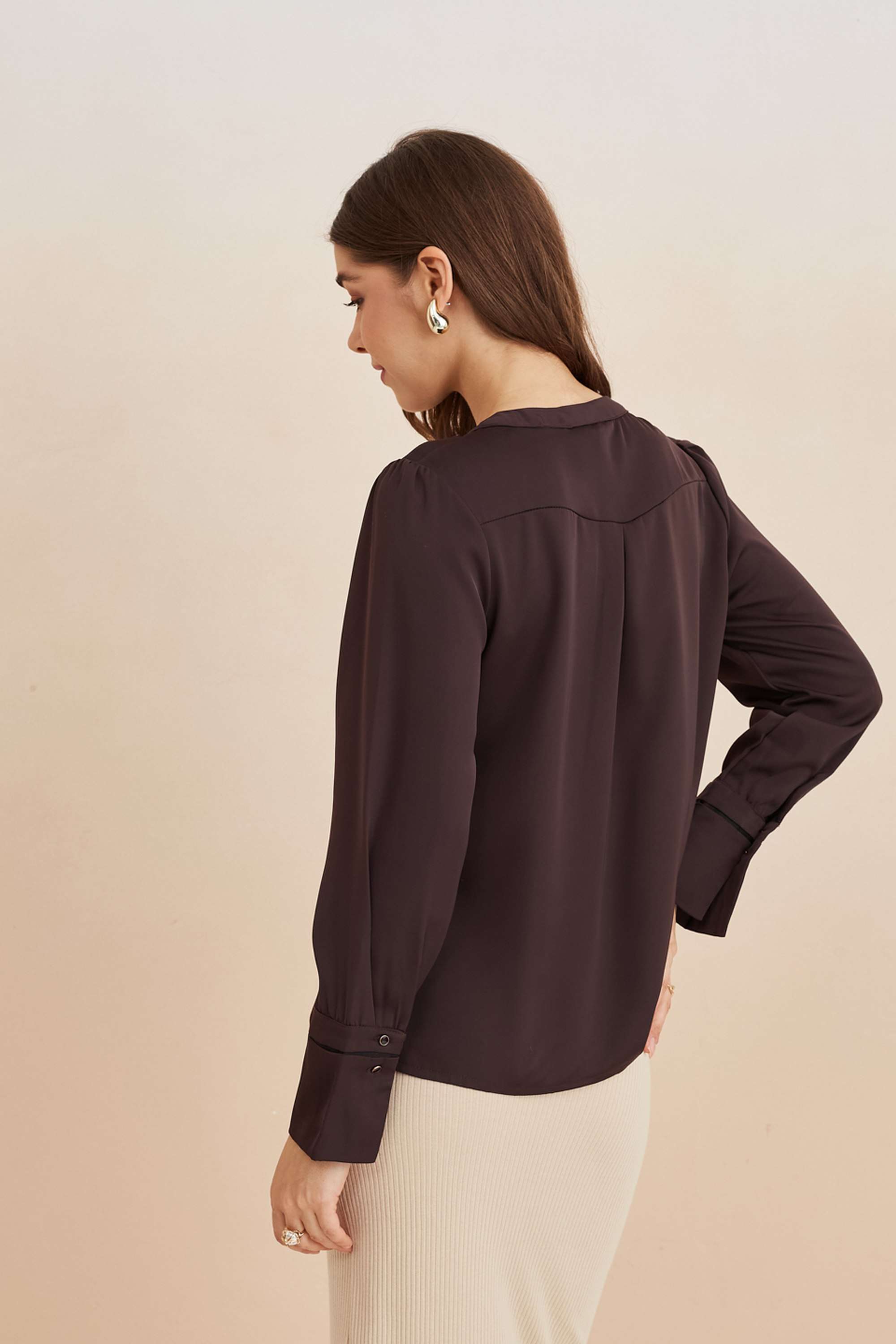 Solid-Polyester-Round-Neck-Women-s-Top