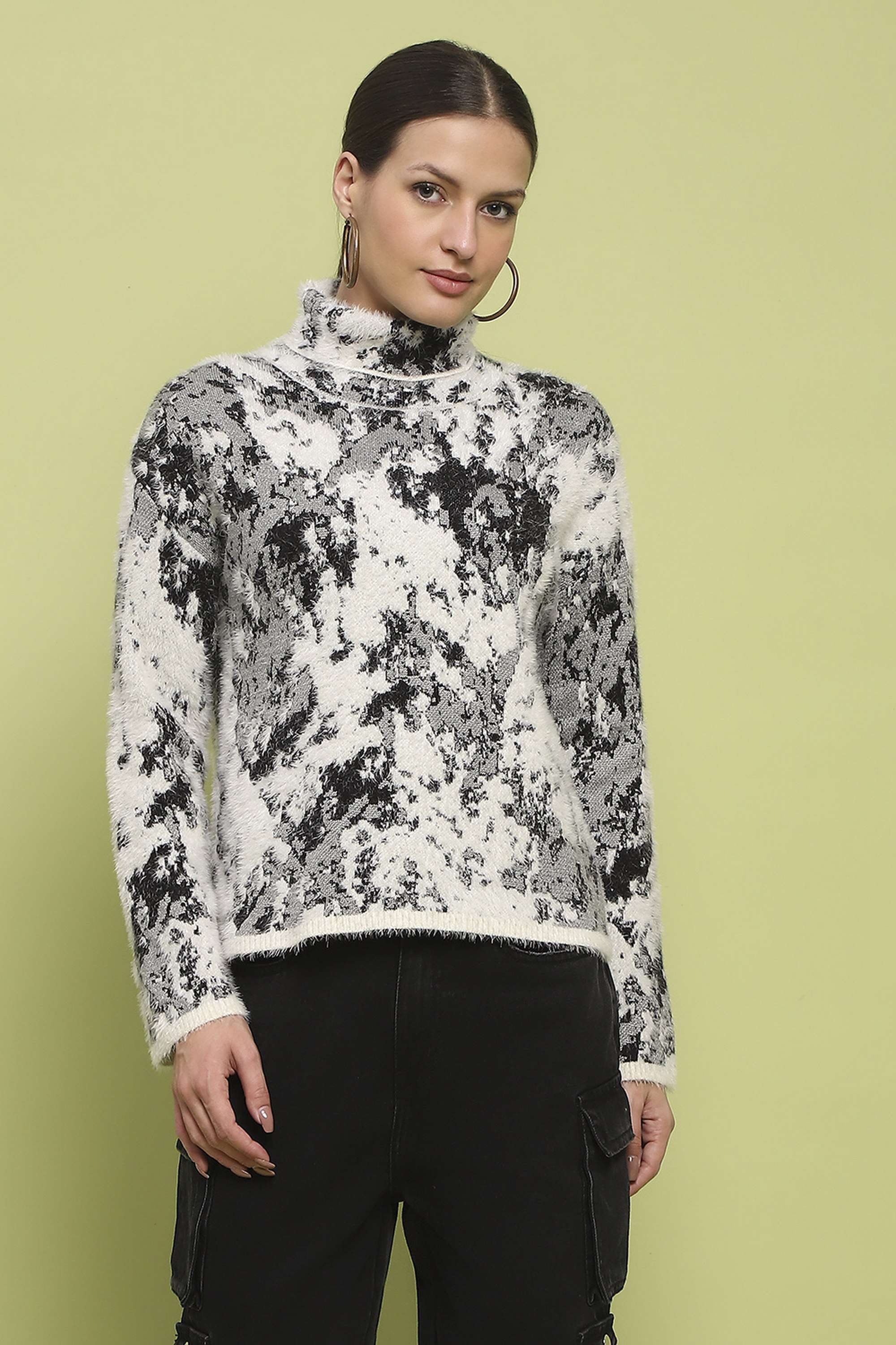 Abstract-Viscose-Round-Neck-Women-s-Sweater