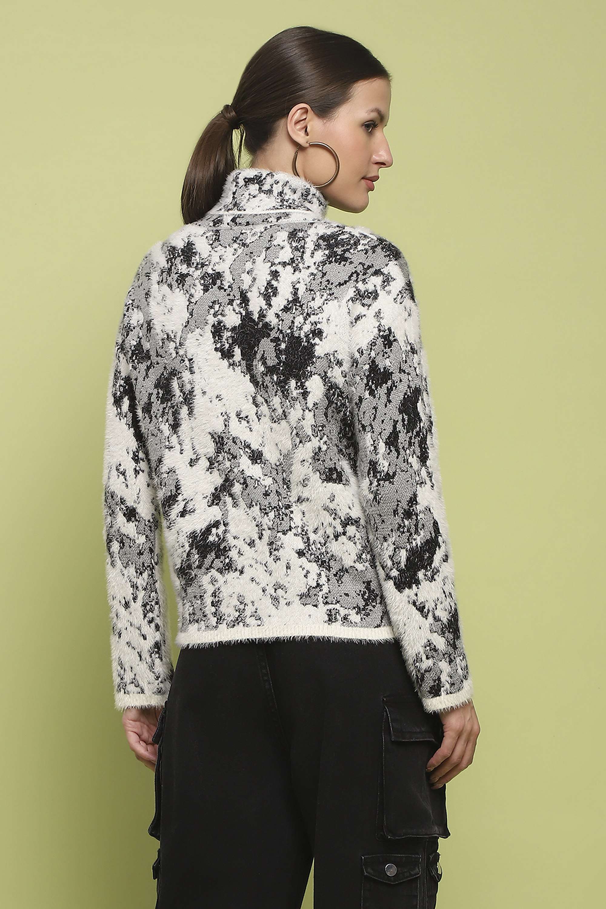 Abstract-Viscose-Round-Neck-Women-s-Sweater