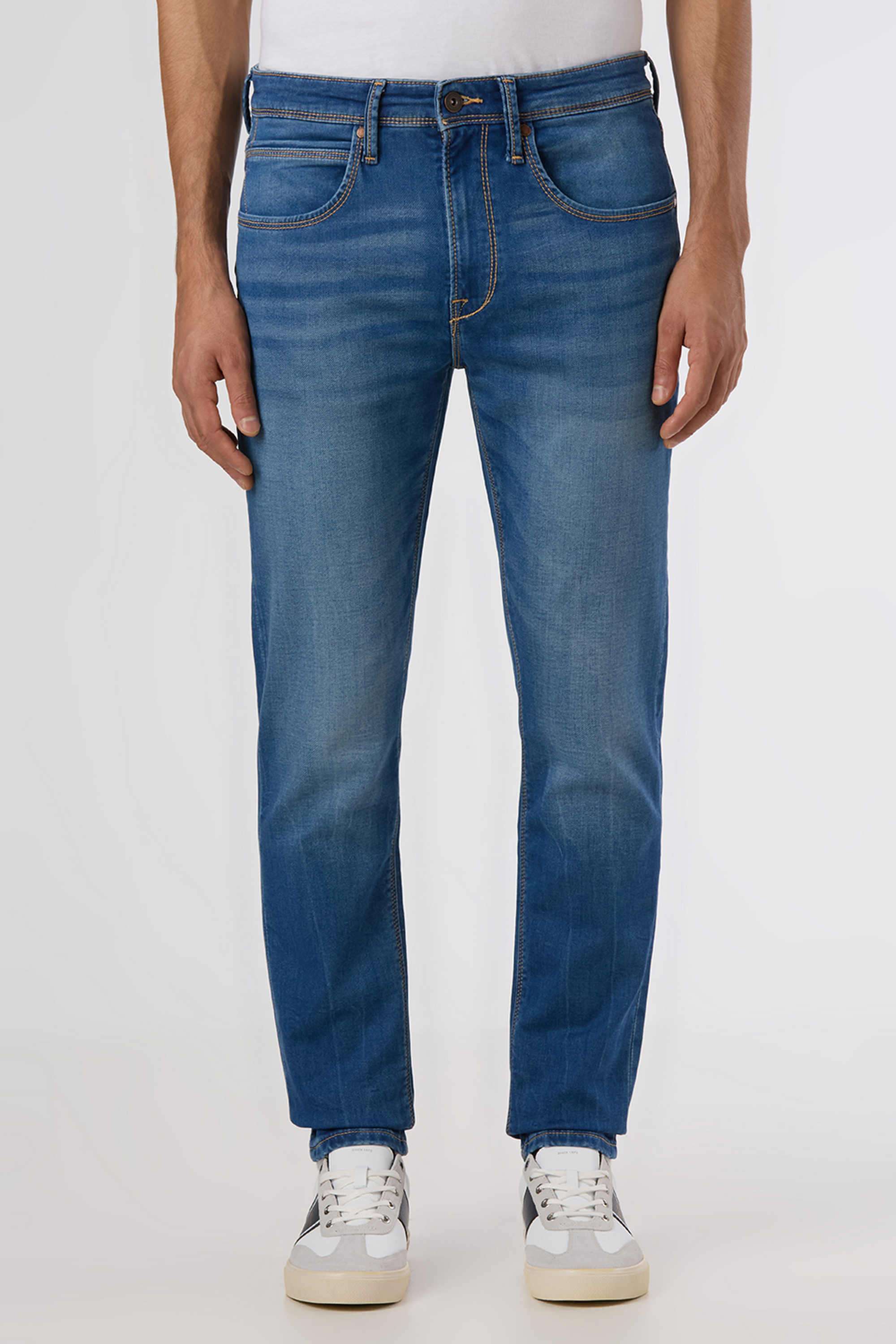 Light-Wash-Poly-Cotton-Regular-Fit-Men-Jeans