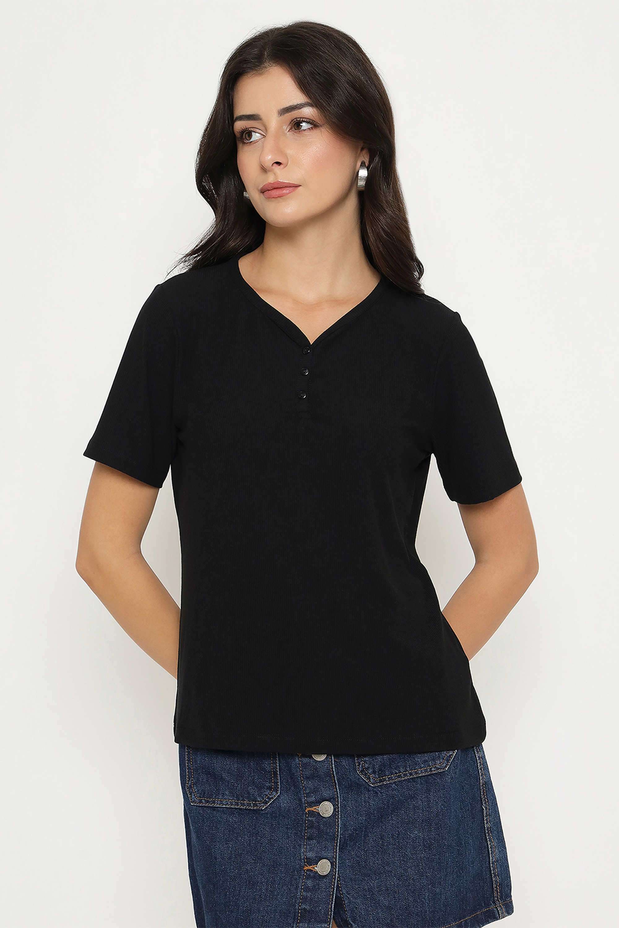 Textured-Polyester-V-Neck-Women-s-T-Shirt