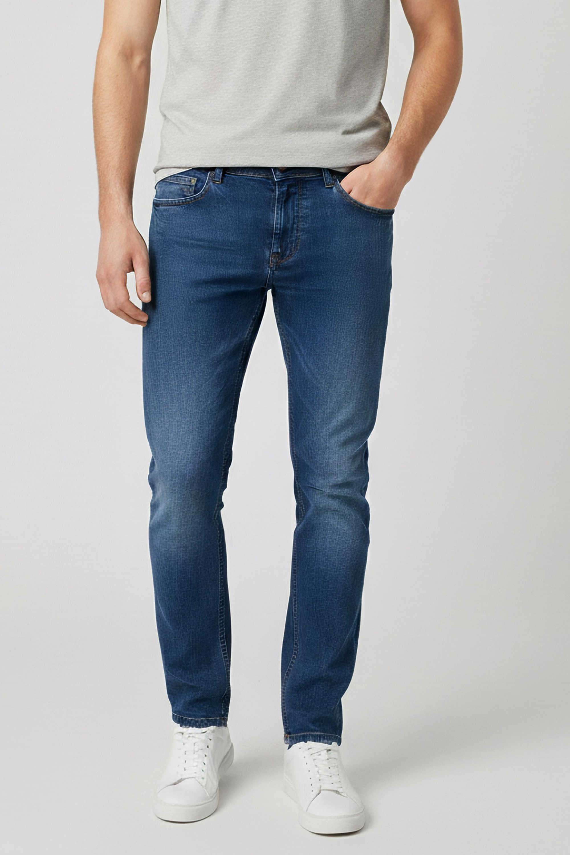 Solid-Cotton-Blend-Slim-Fit-Men-s-Jeans