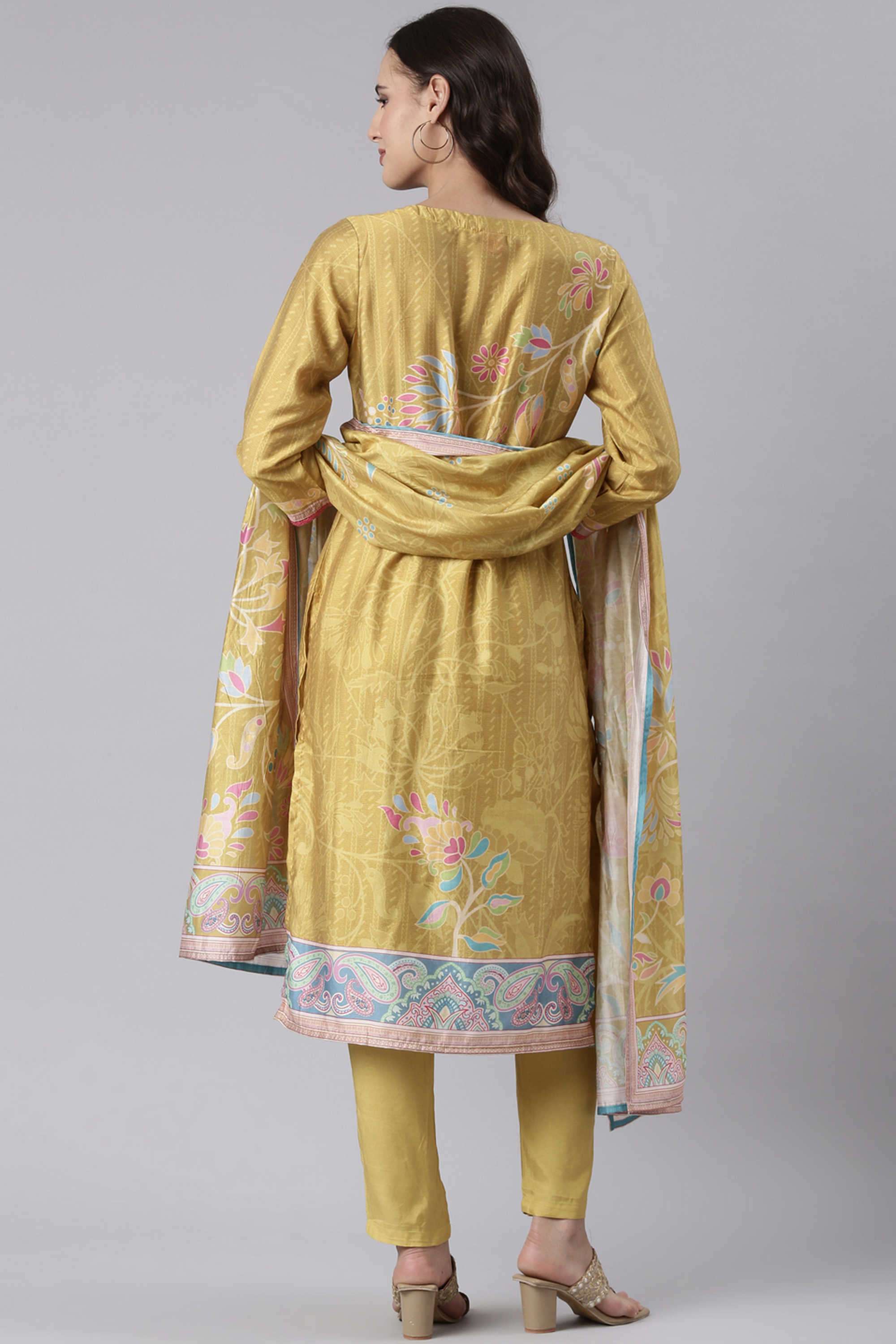 Embellished-Modal-V-Neck-Women-s-Casual-Wear-Kurta-Set