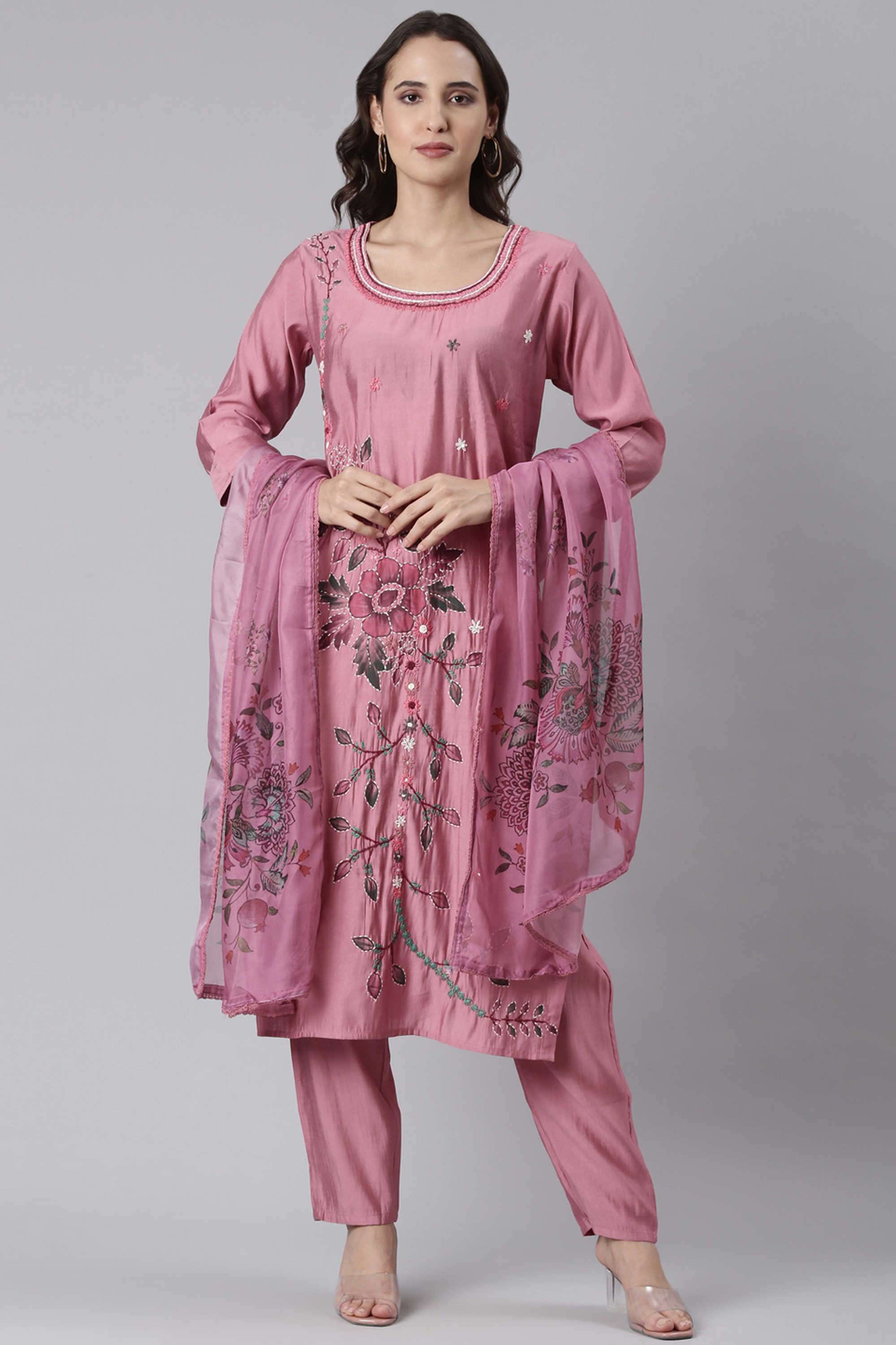 Embellished-Blended-Fabric-Round-Neck-Women-s-Casual-Wear-Kurta-Set