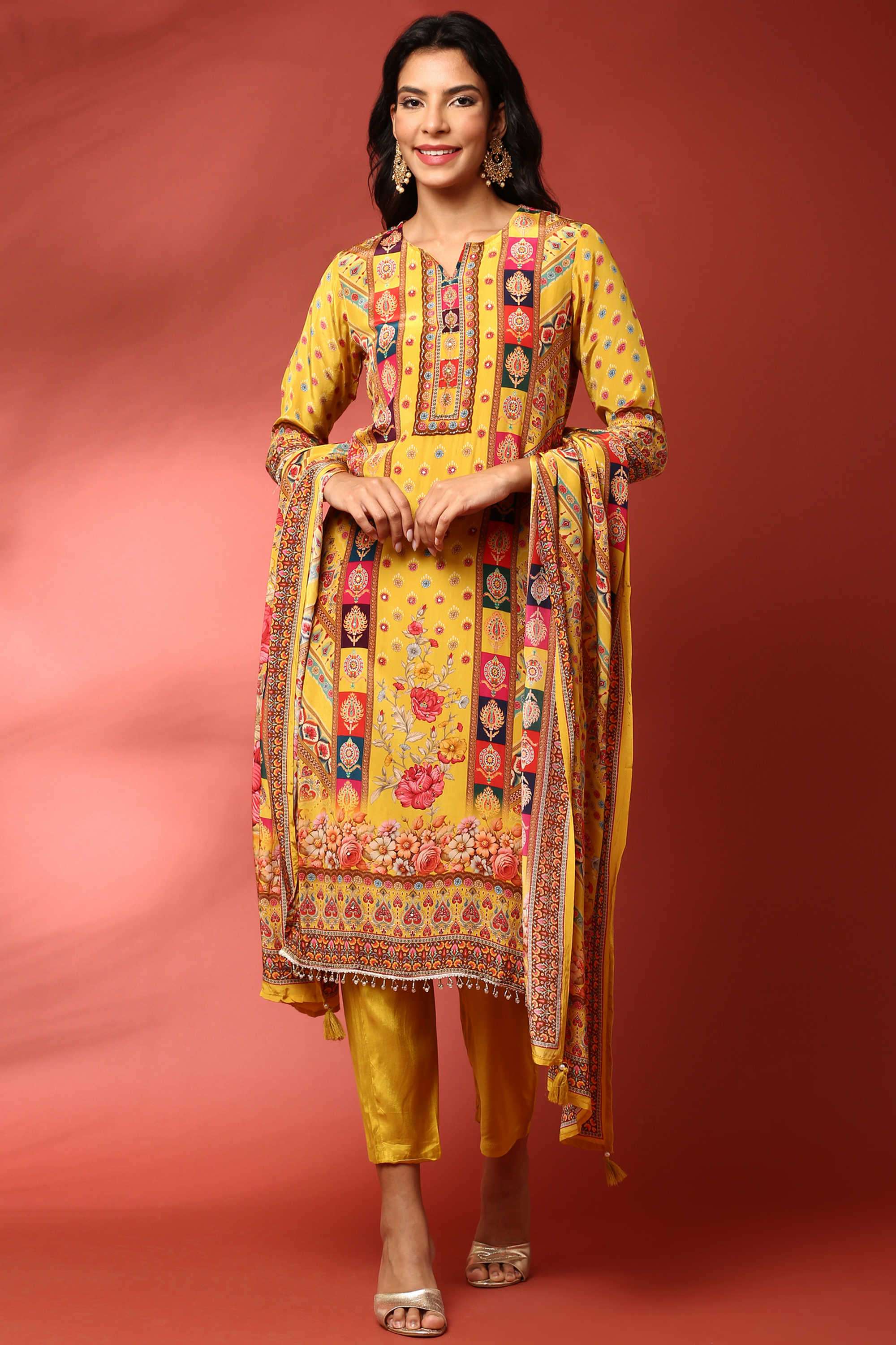 Printed-Crepe-Round-Neck-Women-s-Casual-Wear-Kurta-Set
