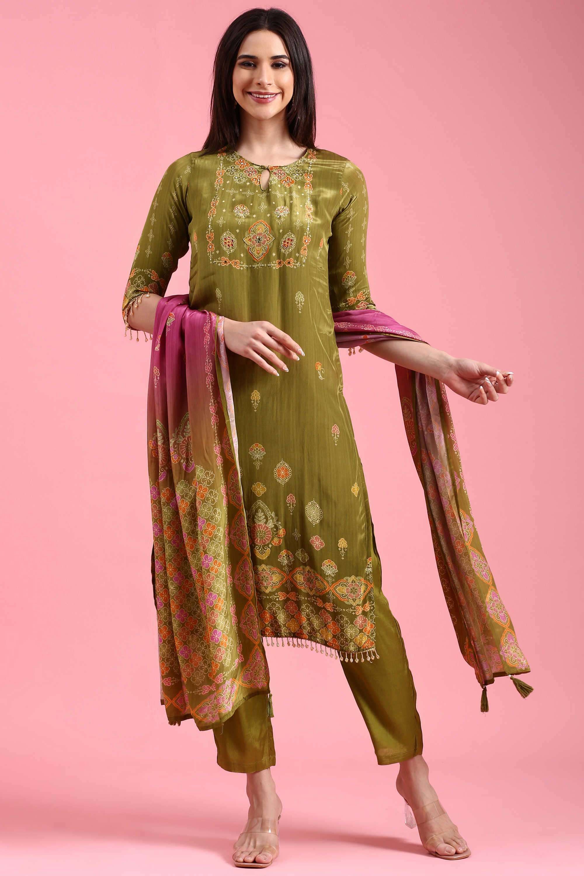 Printed-Crepe-Round-Neck-Women-s-Festive-Wear-Kurta-Set