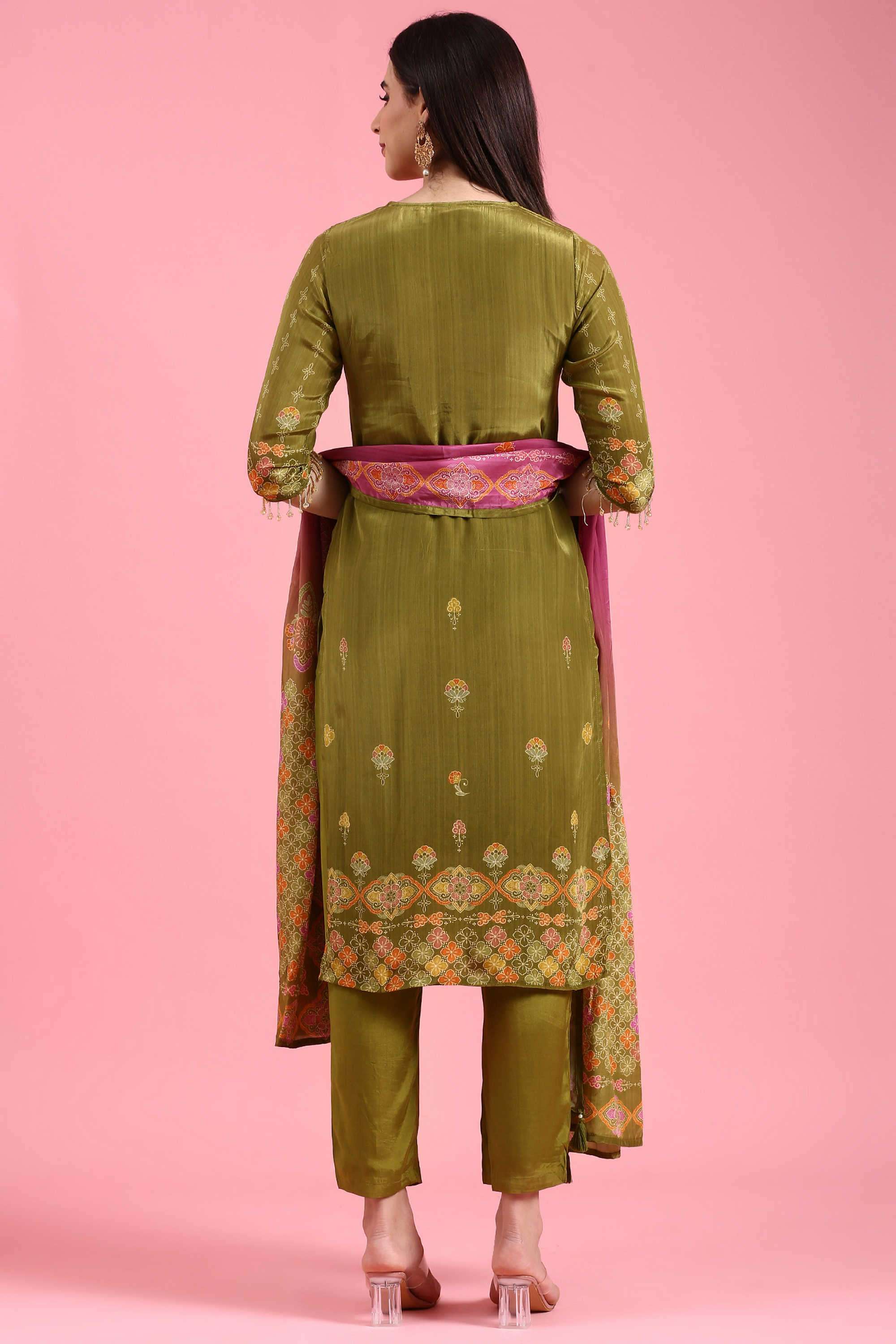 Printed-Crepe-Round-Neck-Women-s-Festive-Wear-Kurta-Set