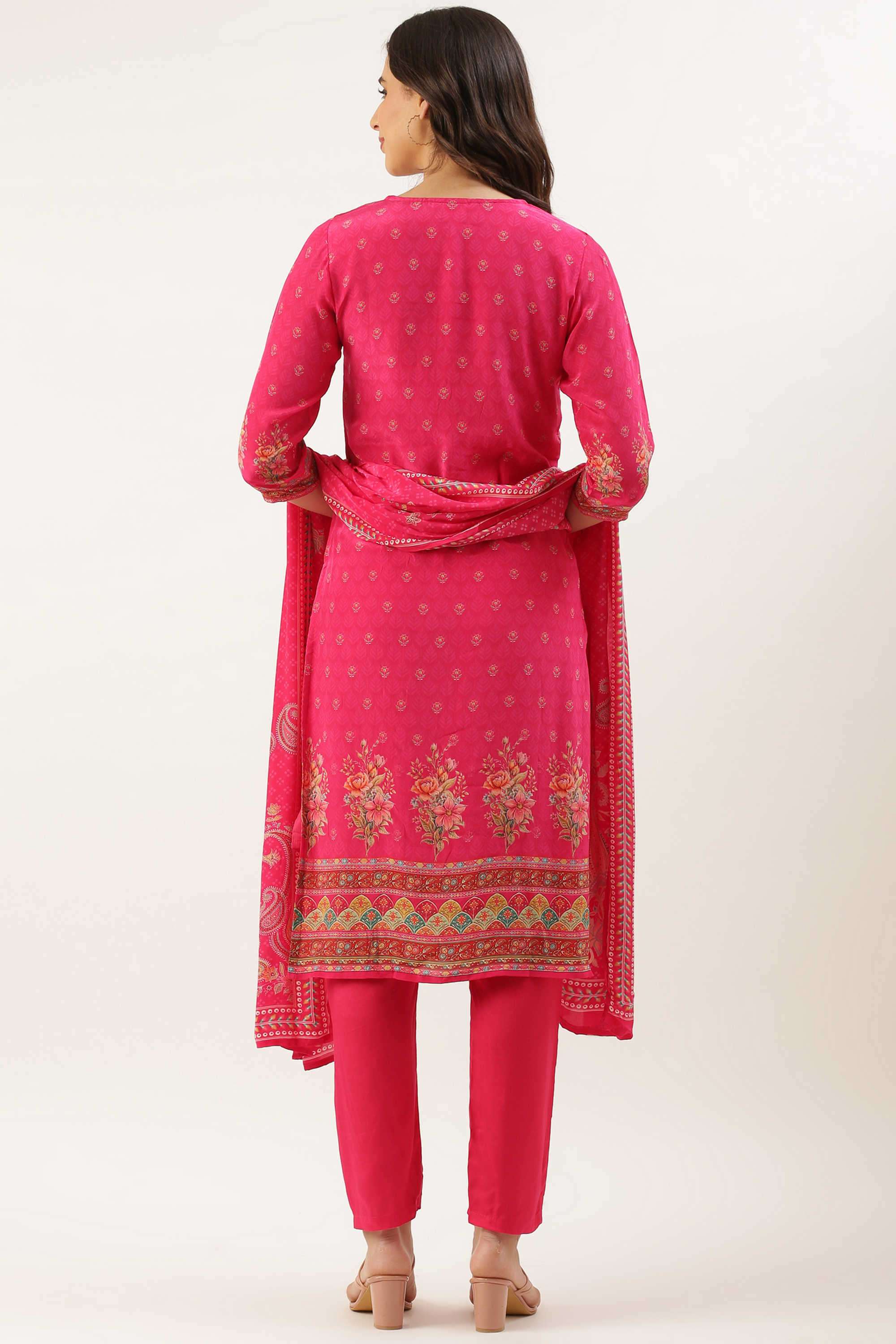 Printed-Crepe-Round-Neck-Women-s-Festive-Wear-Kurta-Set