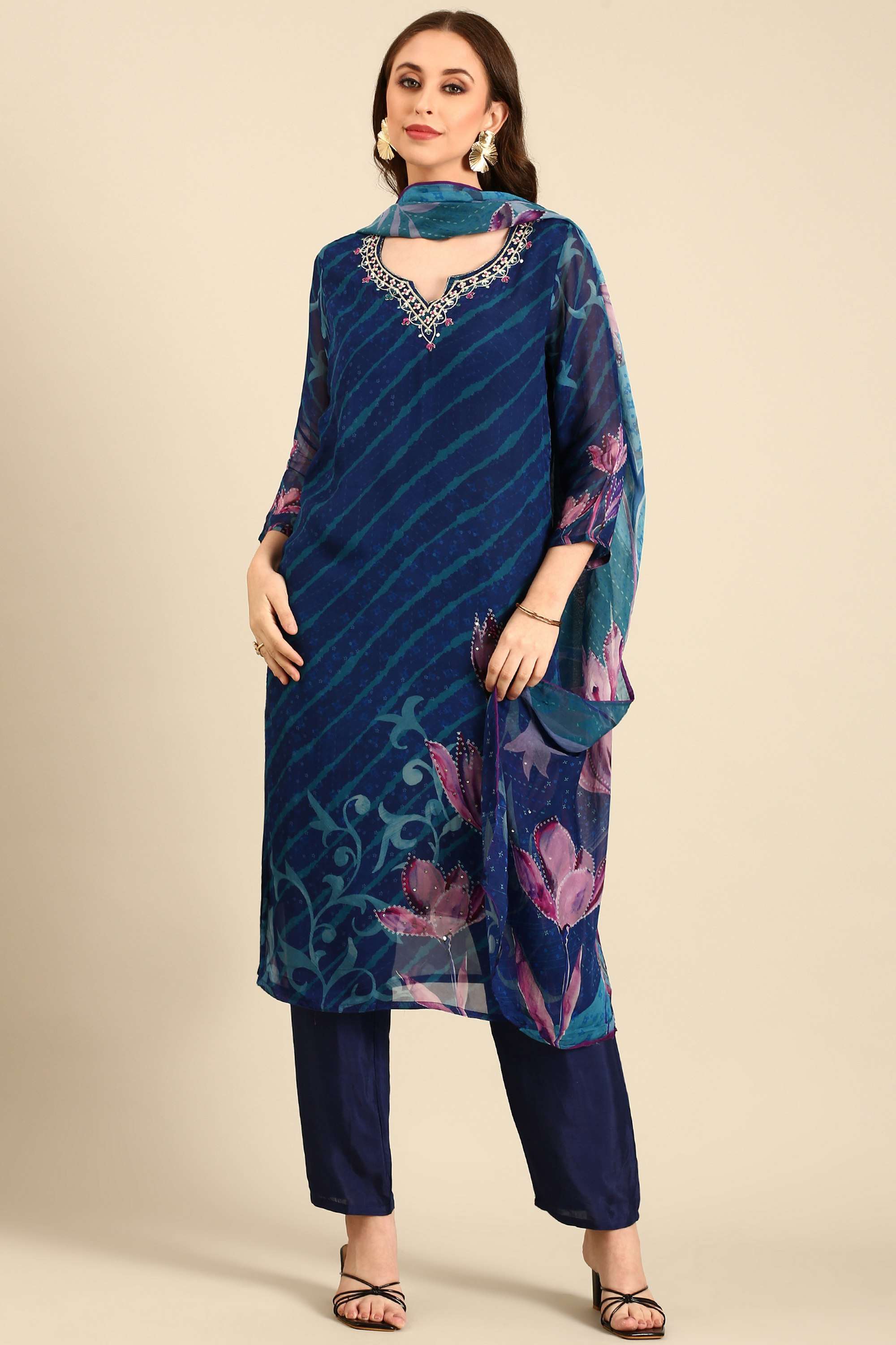 Printed-Georgette-V-Neck-Women-s-Casual-Wear-Kurta-Set