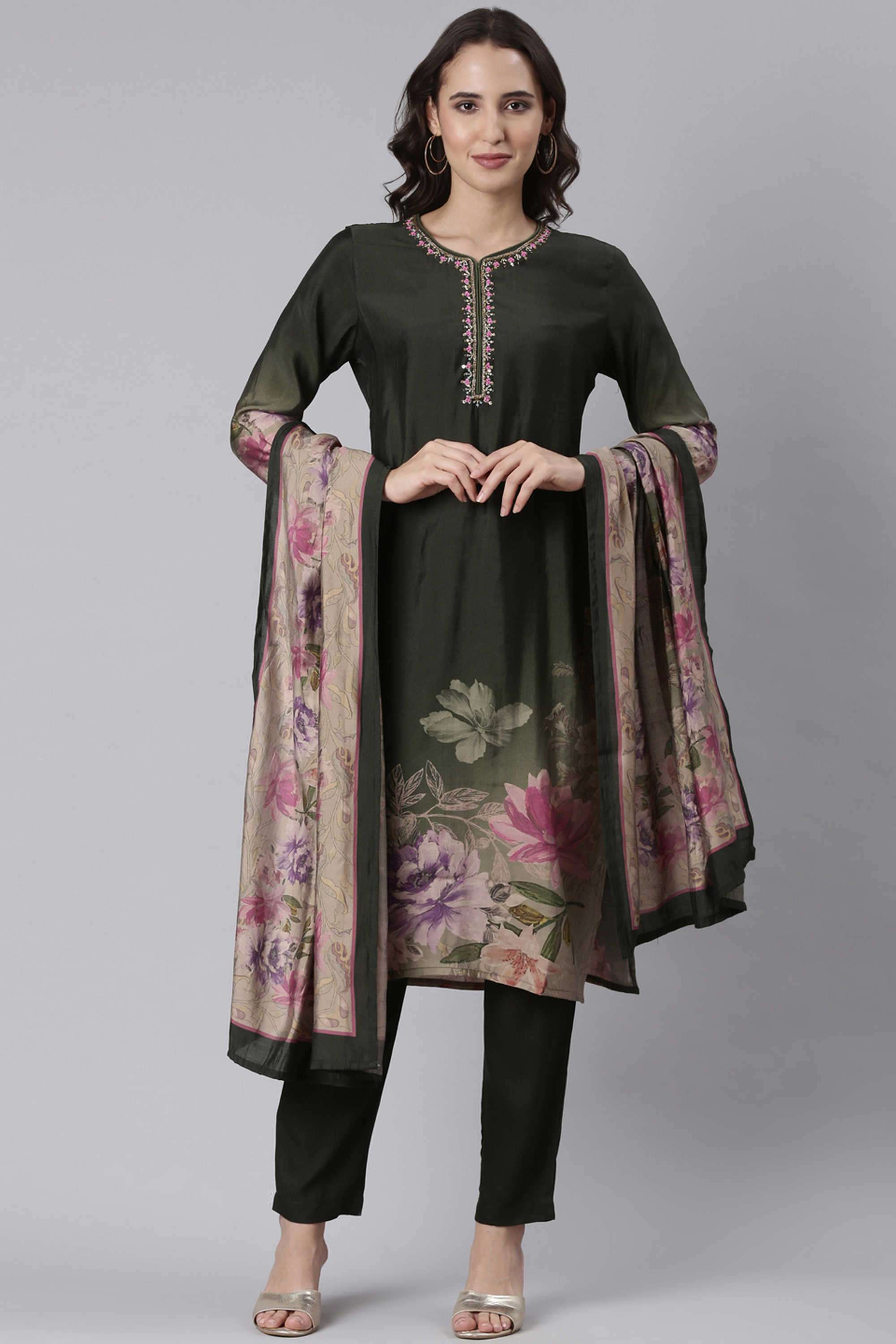 Embroidered-Blended-Fabric-V-Neck-Women-s-Festive-Wear-Kurta-Set