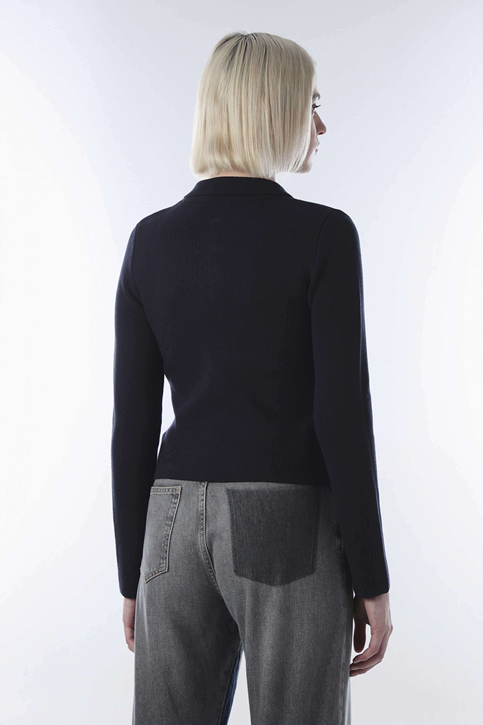 Solid-Viscose-Collared-Women-s-Jacket