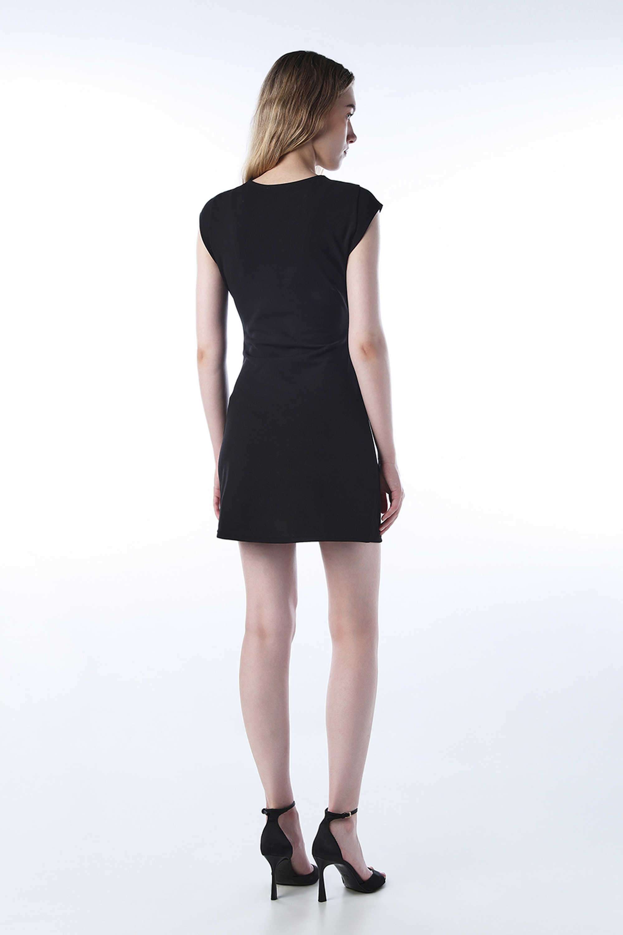 Solid-Polyester-Round-Neck-Women-s-Dress