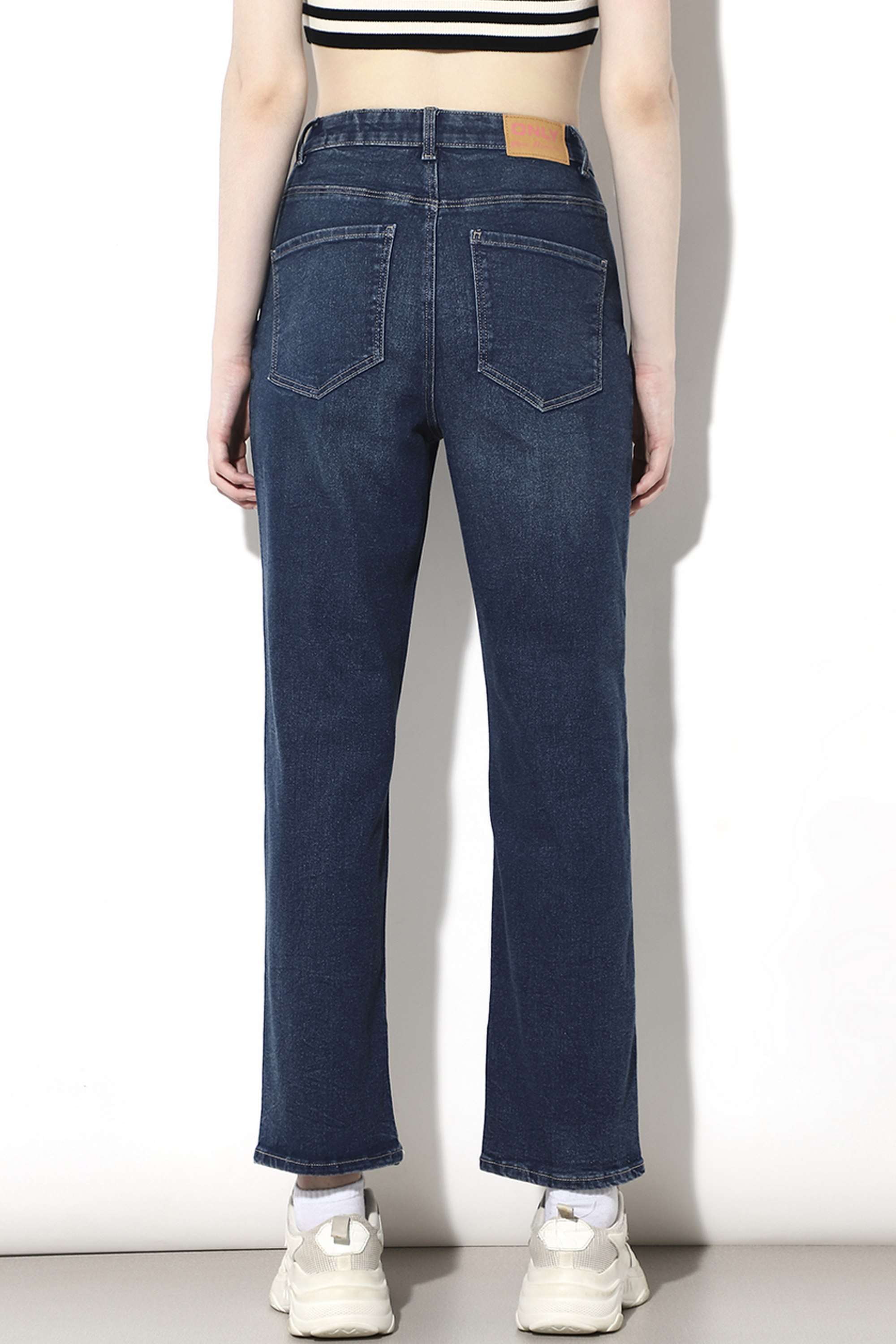 Solid-Straight-Fit-Cotton-Women-Casual-Wear-Light-Wash-Jeans