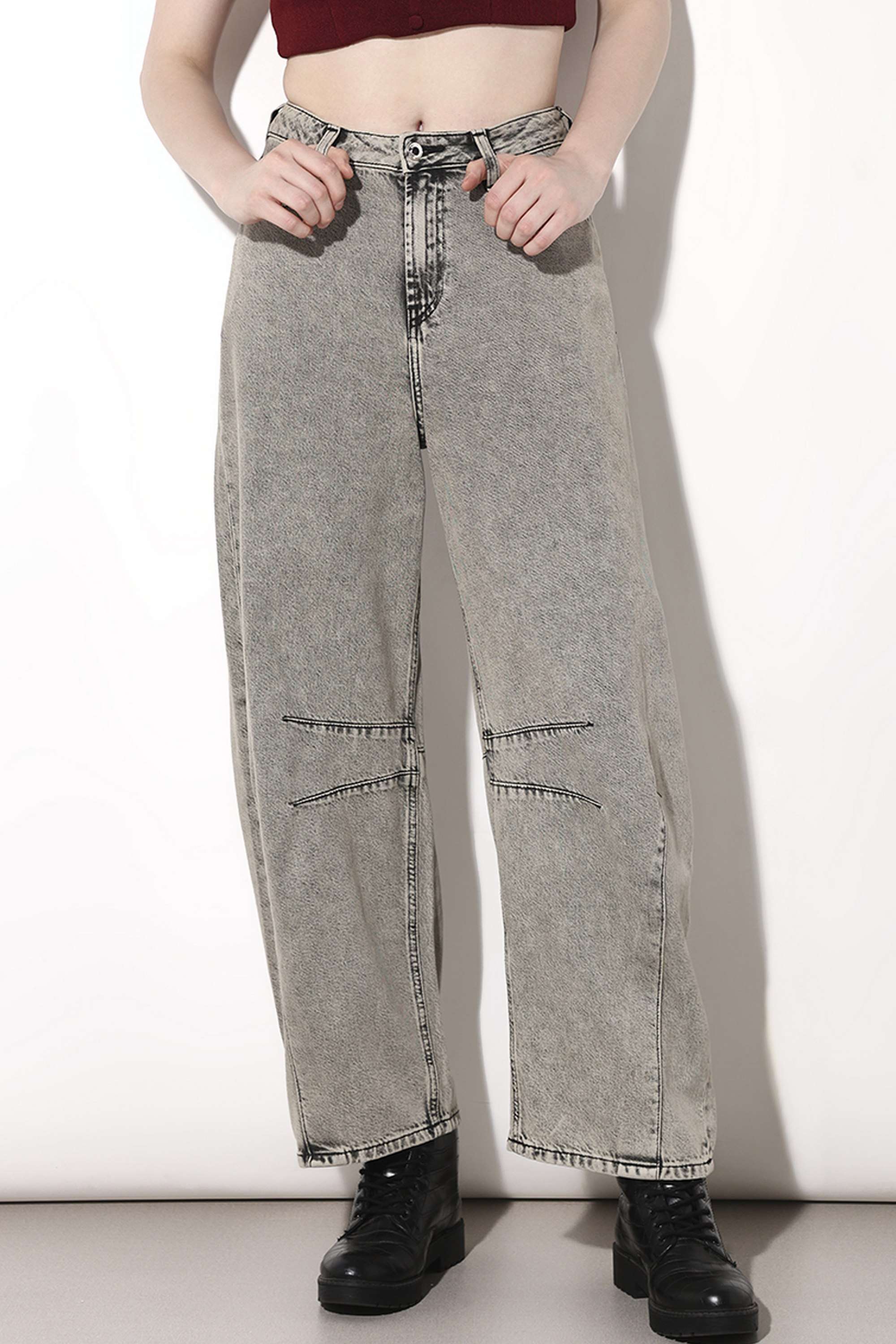 Solid-Relaxed-Fit-Cotton-Women-Casual-Wear-Light-Wash-Jeans