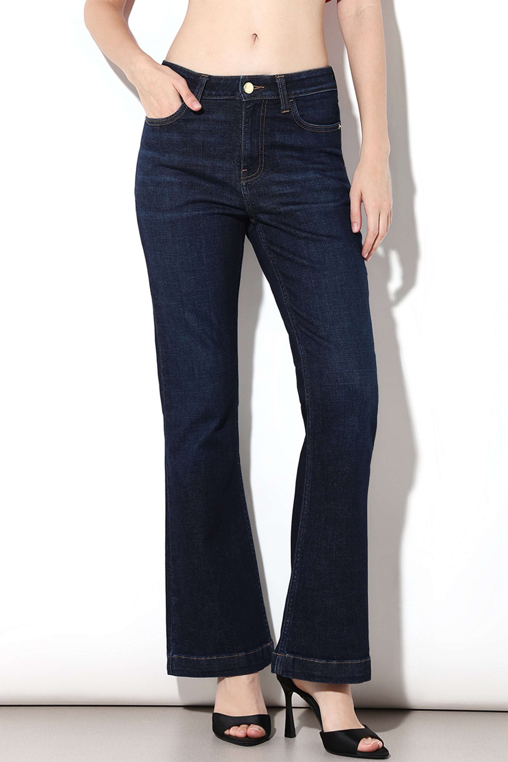 Solid-Regular-Fit-Cotton-Women-Casual-Wear-Light-Wash-Jeans