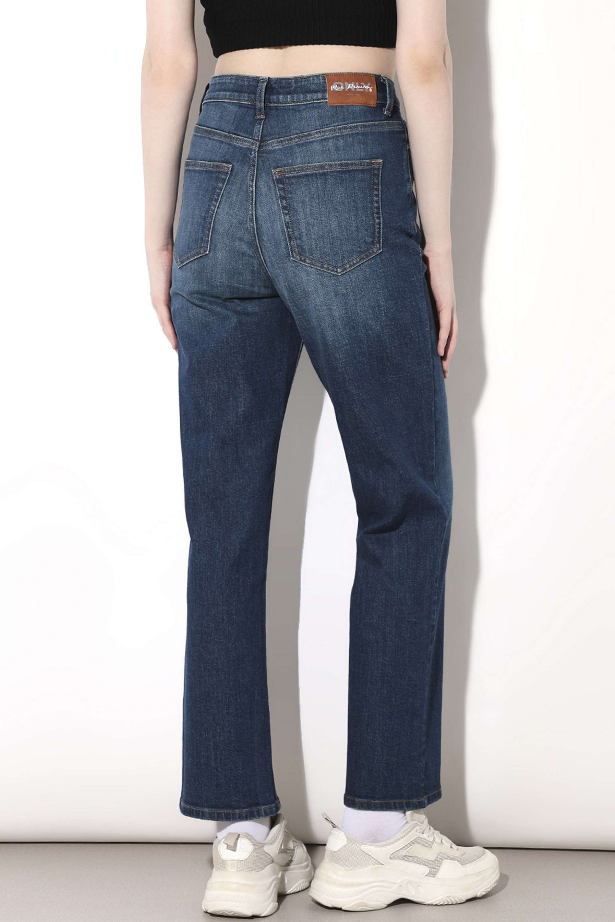 Solid-Regular-Fit-Cotton-Women-Casual-Wear-Light-Wash-Jeans