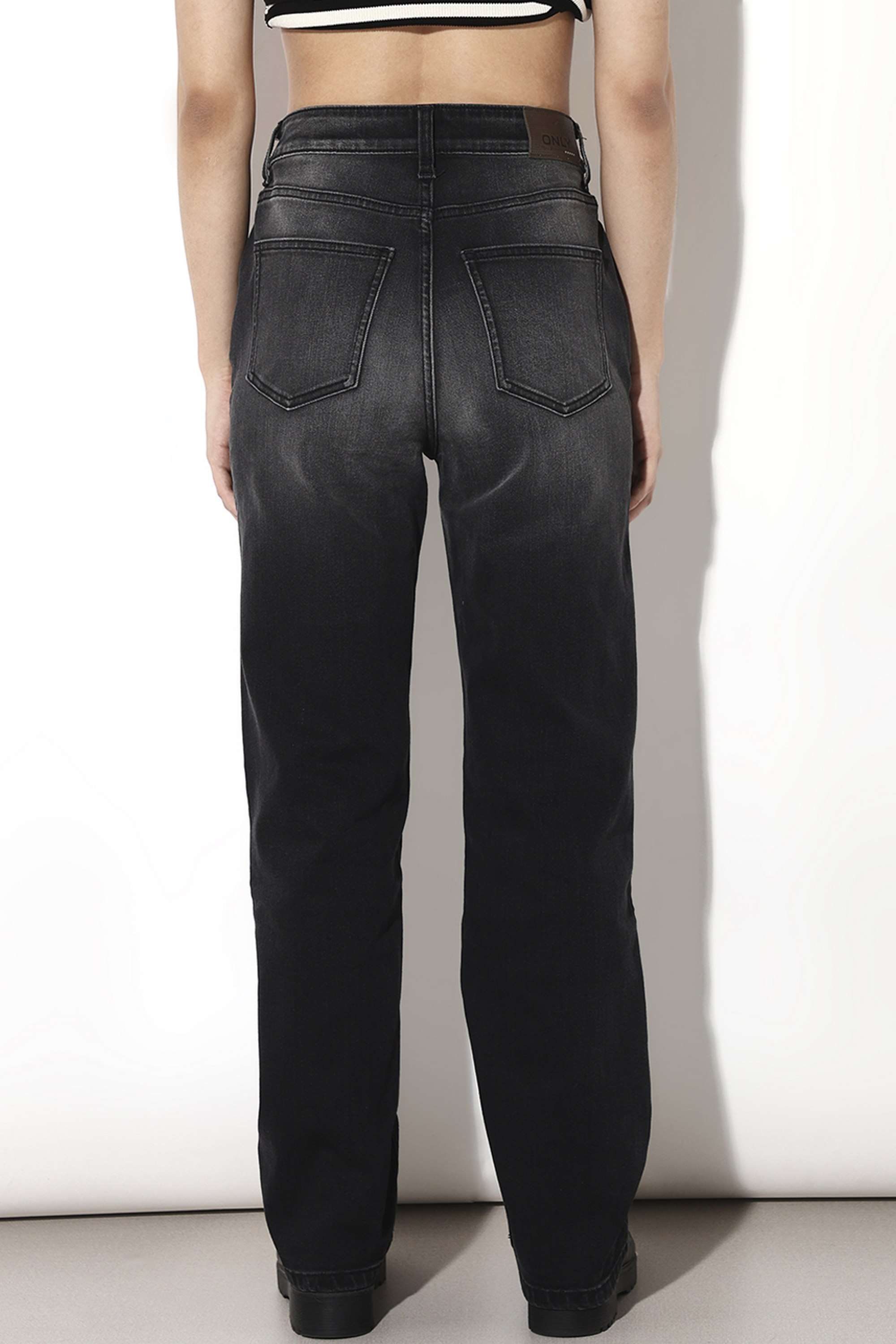 Solid-Straight-Fit-Cotton-Women-Casual-Wear-Light-Wash-Jeans