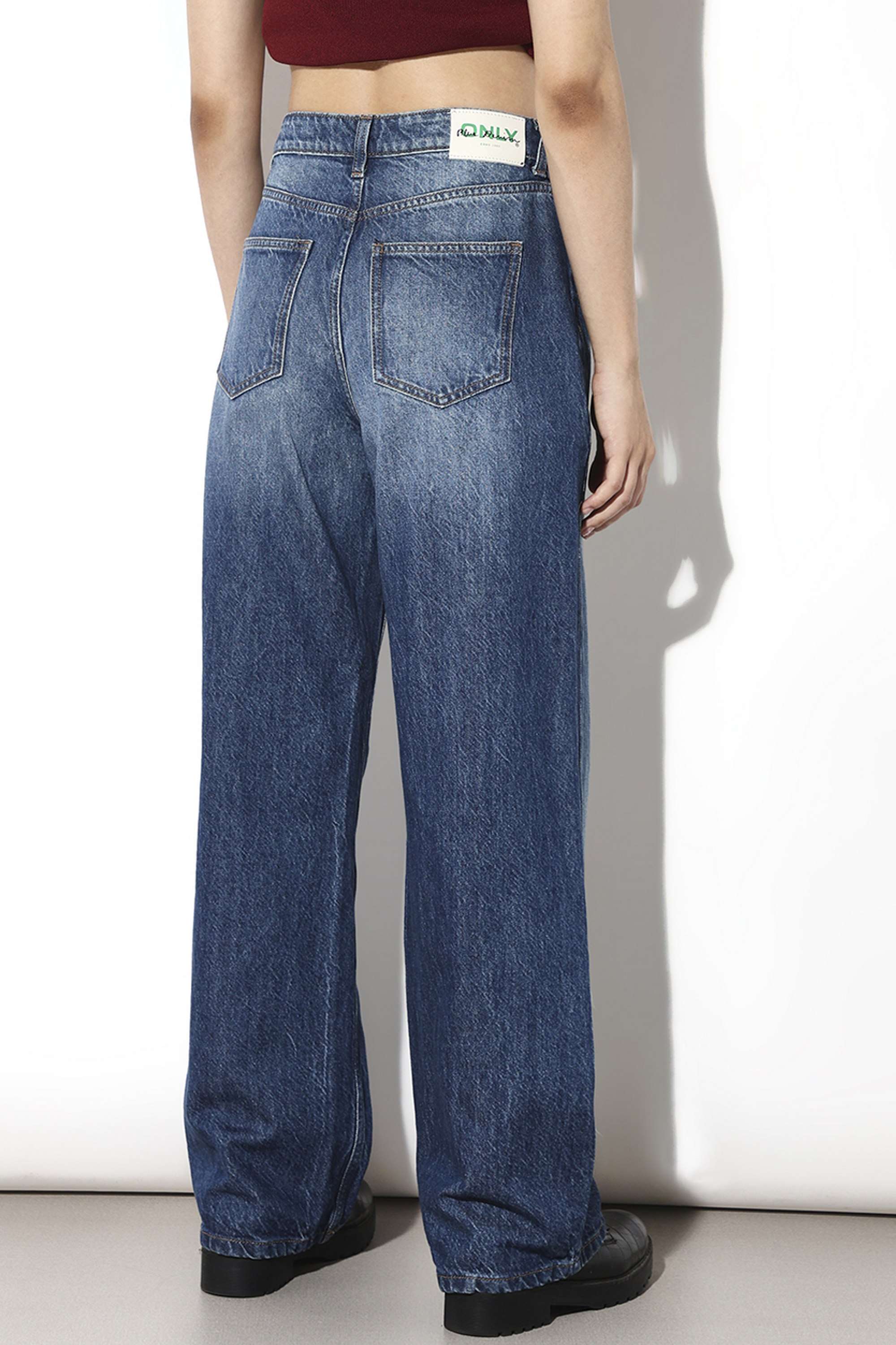 Solid-Regular-Fit-Cotton-Women-Casual-Wear-Light-Wash-Jeans