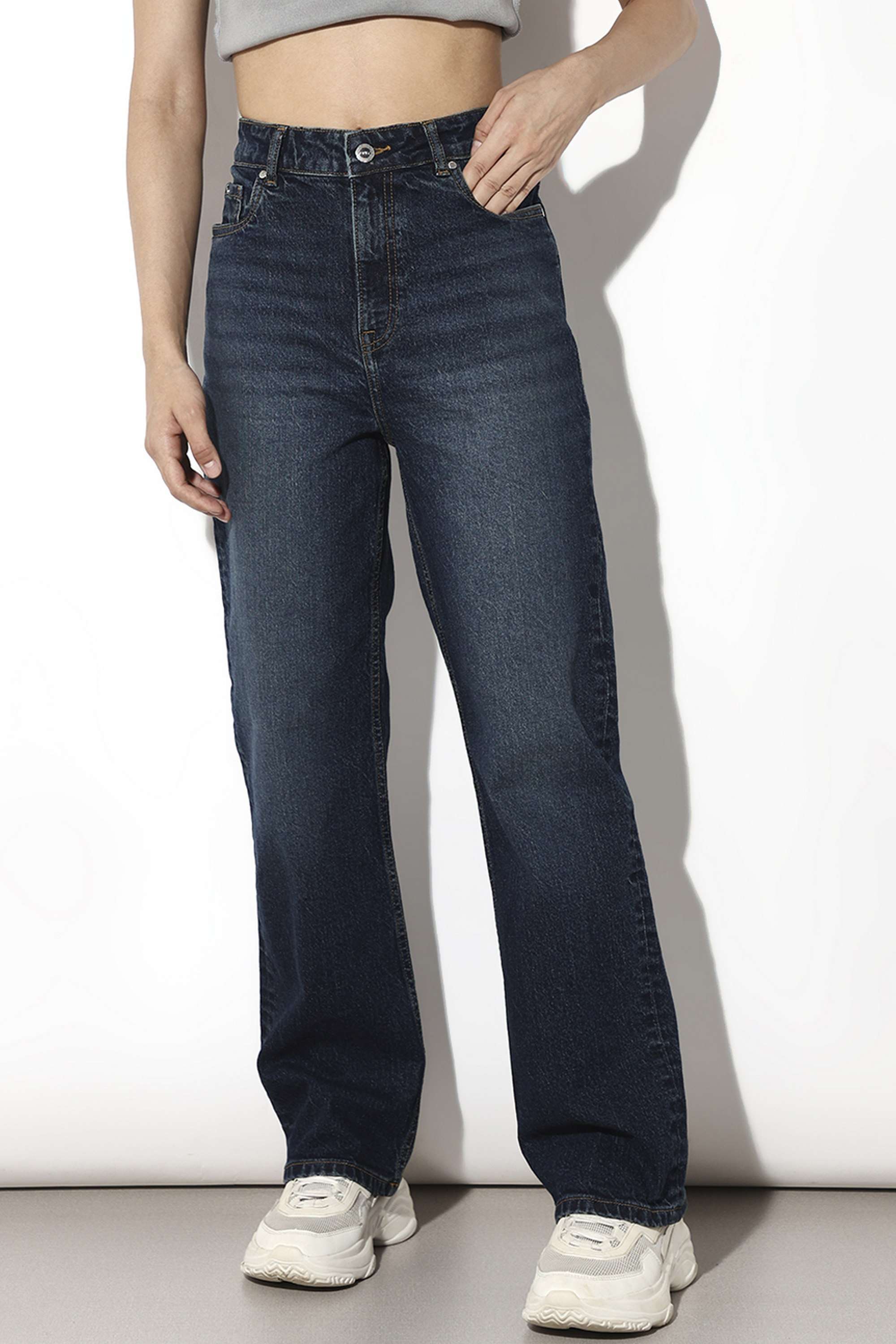 Solid-Straight-Fit-Cotton-Women-Casual-Wear-Light-Wash-Jeans