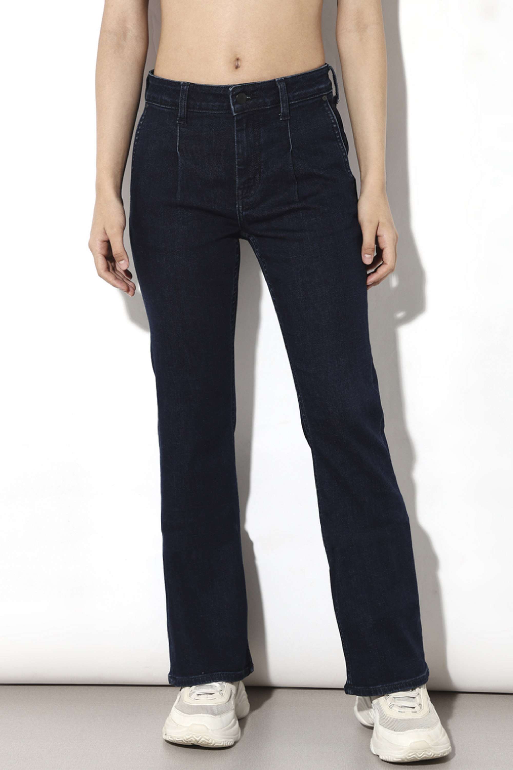 Solid-Regular-Fit-Cotton-Women-Casual-Wear-Light-Wash-Jeans