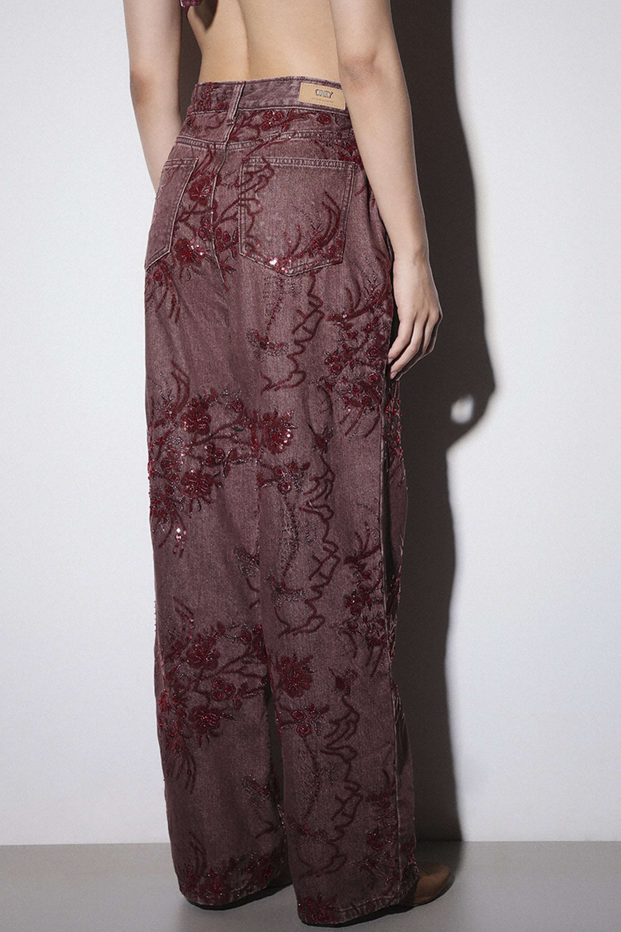 Embroidered-Straight-Fit-Cotton-Women-Casual-Wear-Jeans