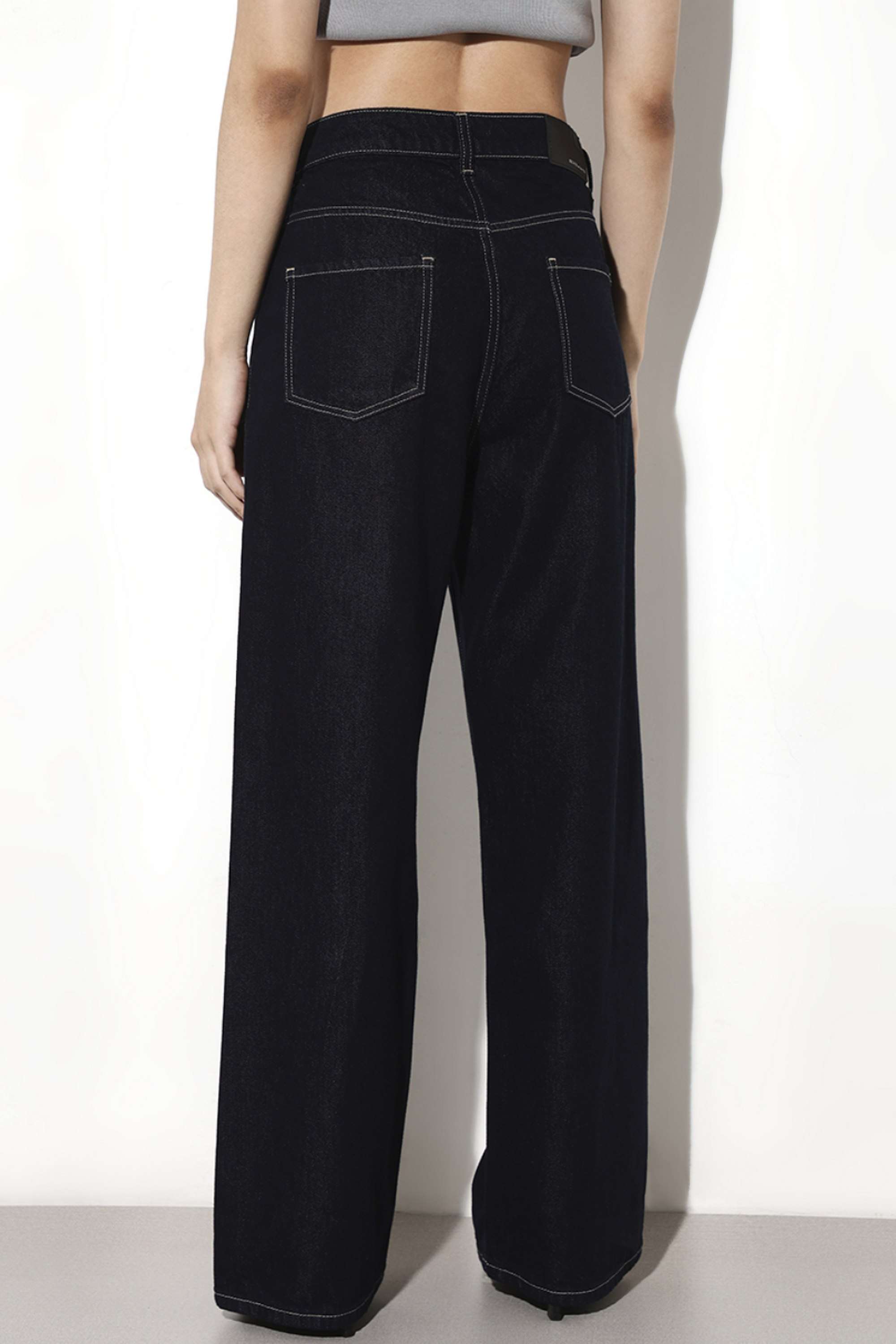 Solid-Regular-Fit-Cotton-Women-Casual-Wear-Light-Wash-Jeans