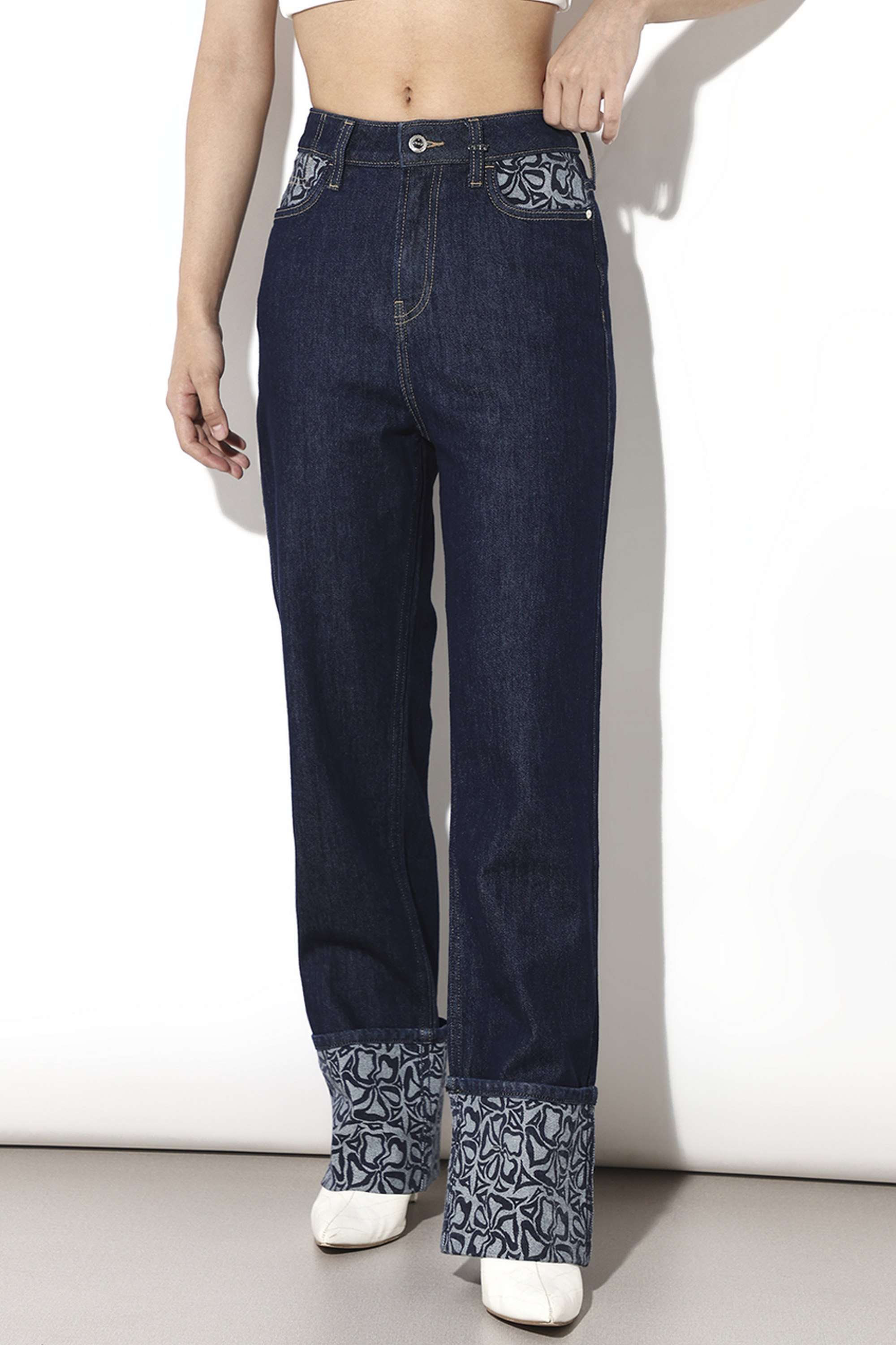 Solid-Straight-Fit-Cotton-Women-Casual-Wear-Light-Wash-Jeans