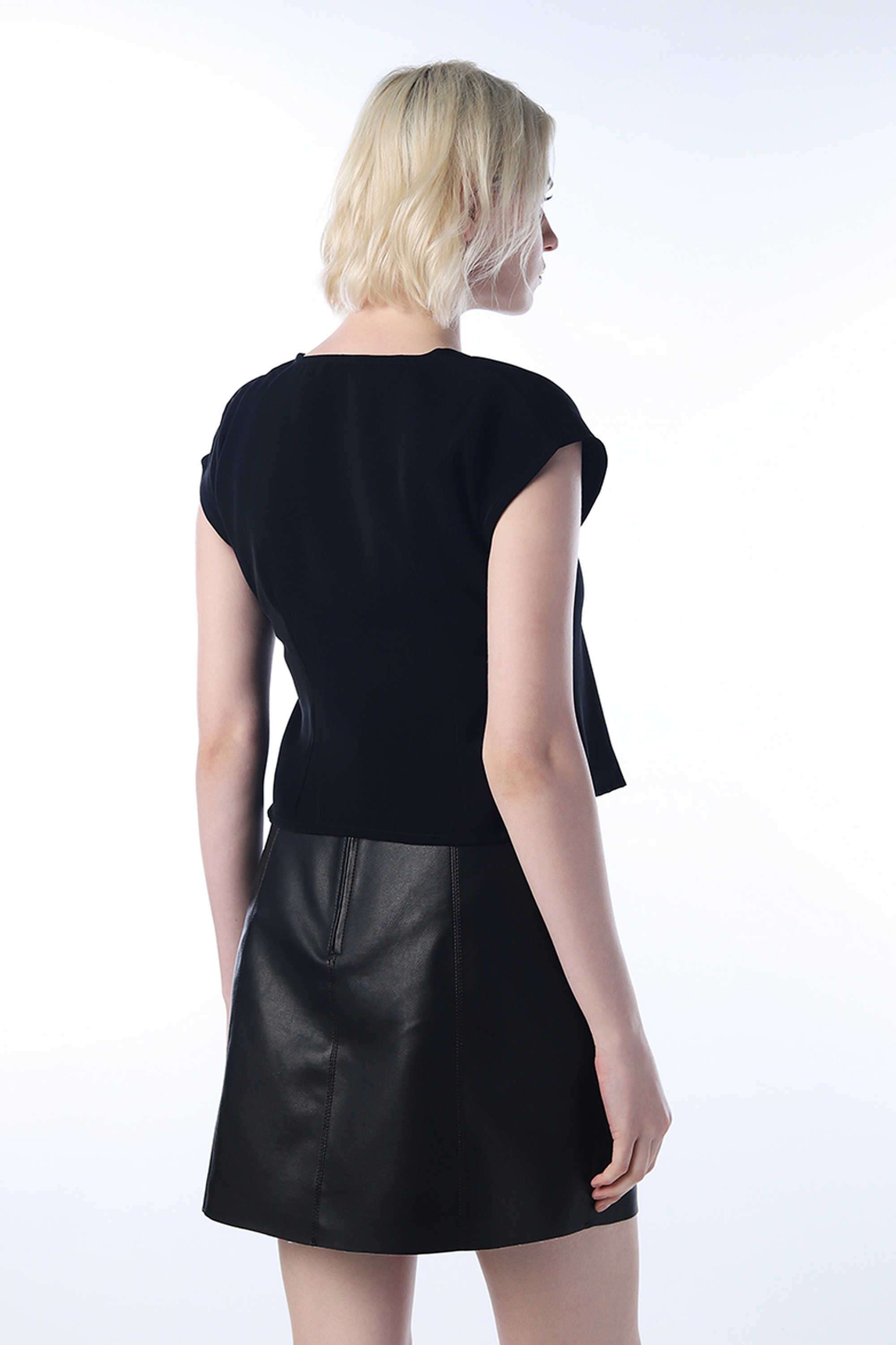 Solid-Polyester-V-Neck-Women-s-Top