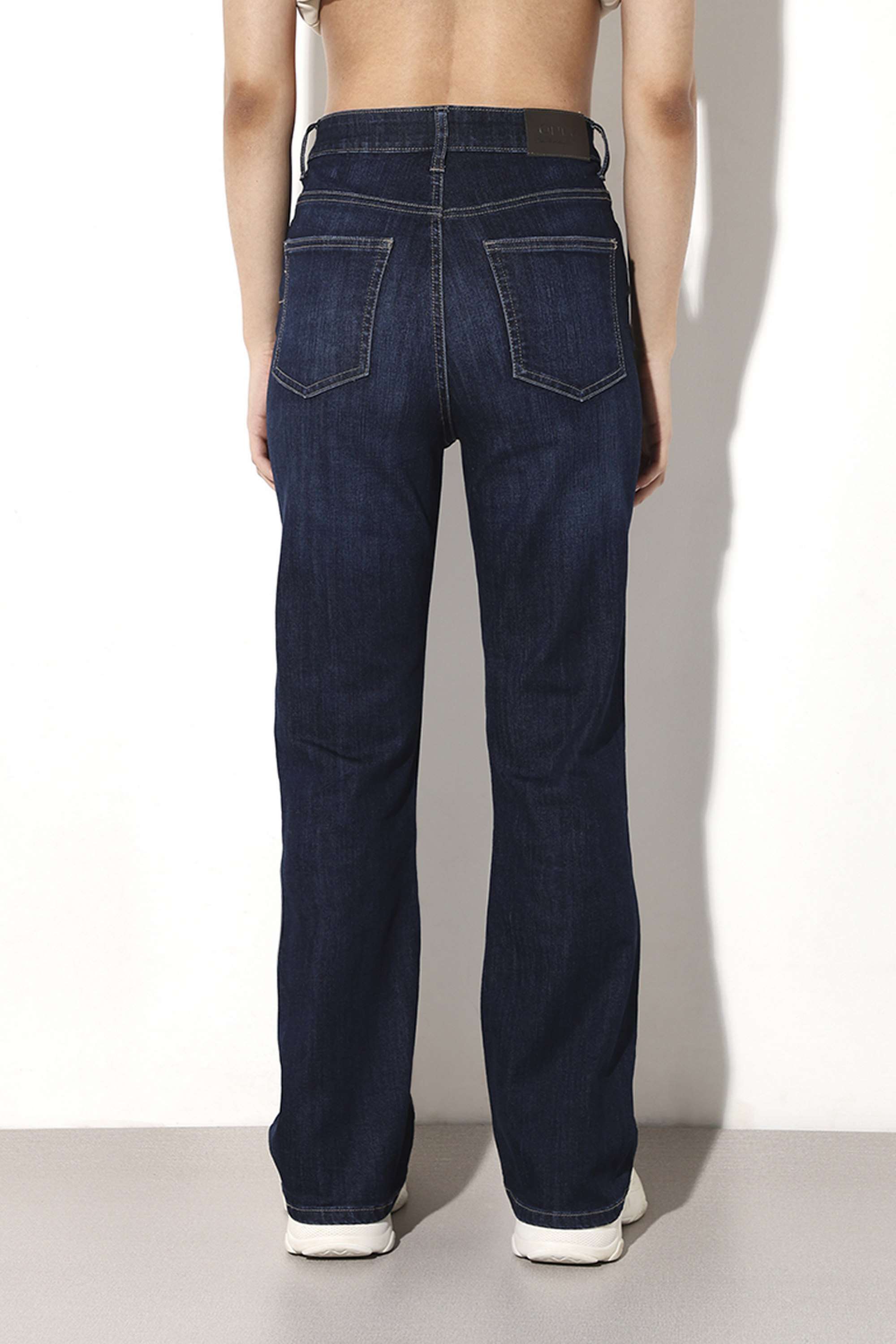 Solid-Regular-Fit-Cotton-Women-Casual-Wear-Light-Wash-Jeans