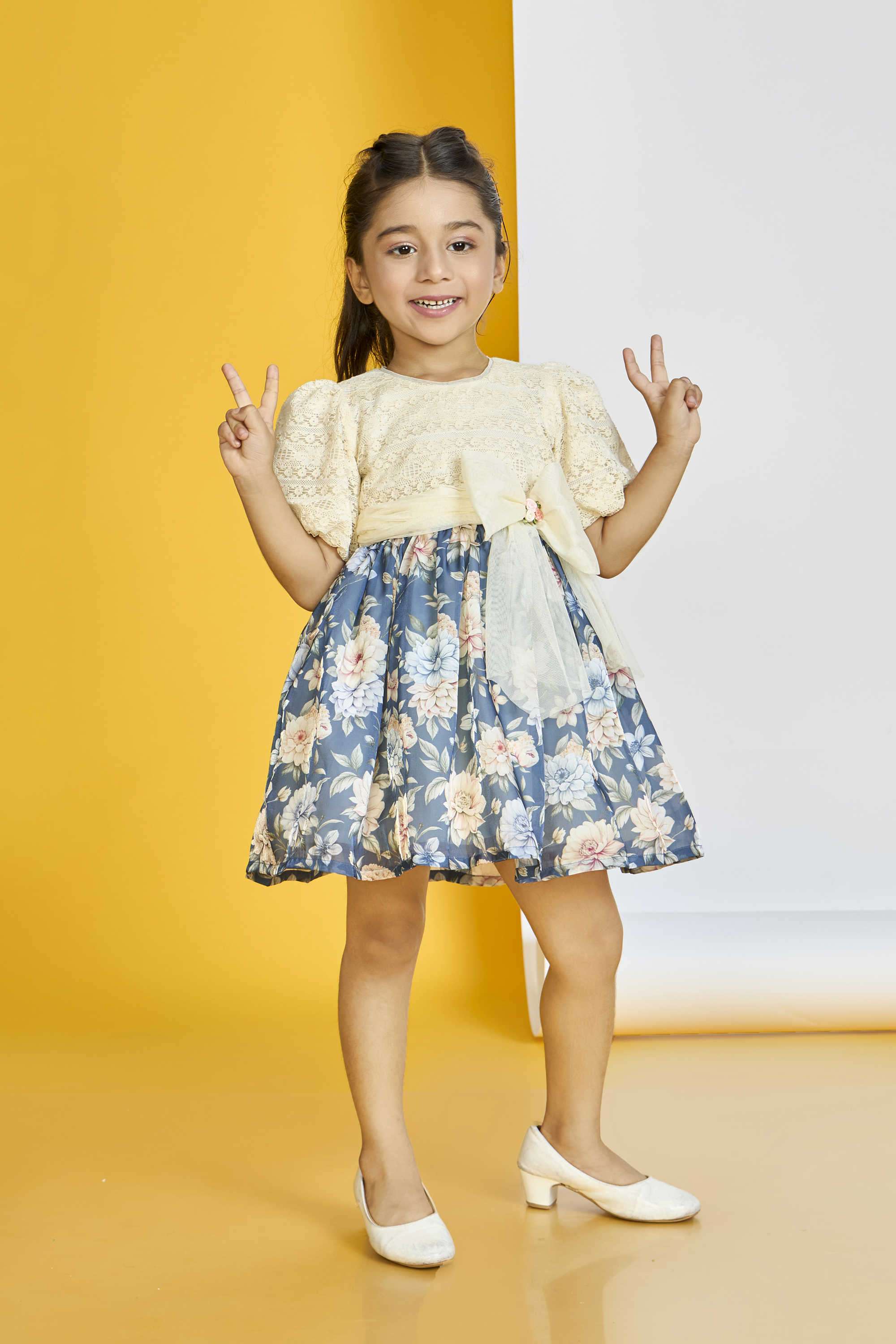 Embellished-Polyester-Round-Neck-Girl-s-Party-Wear-Dress