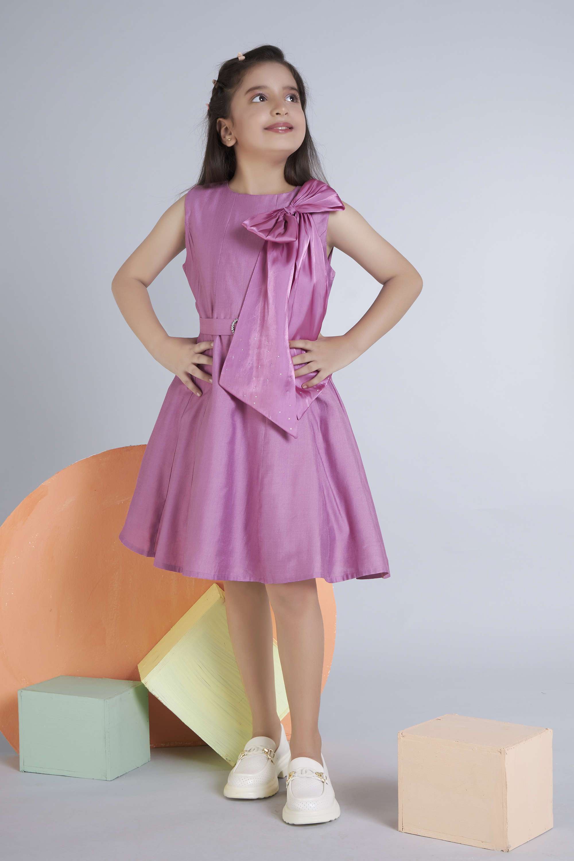Girls-Knee-Length-Party-Wear-Dress-with-Belt