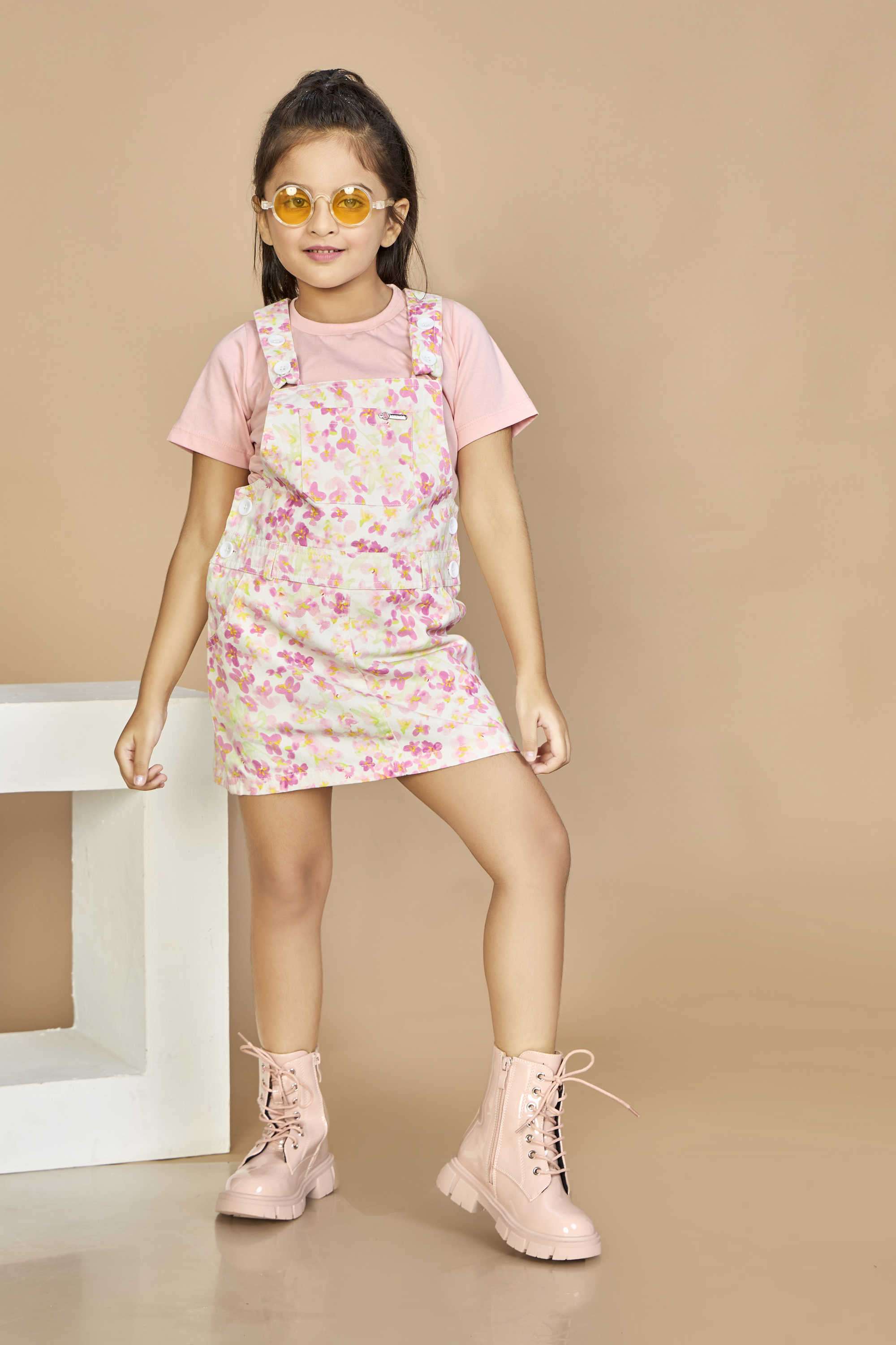 Printed-Blended-Fabric-Round-Neck-Girl-s-Casual-Wear-Dungaree-with-Top-Clothing-Set