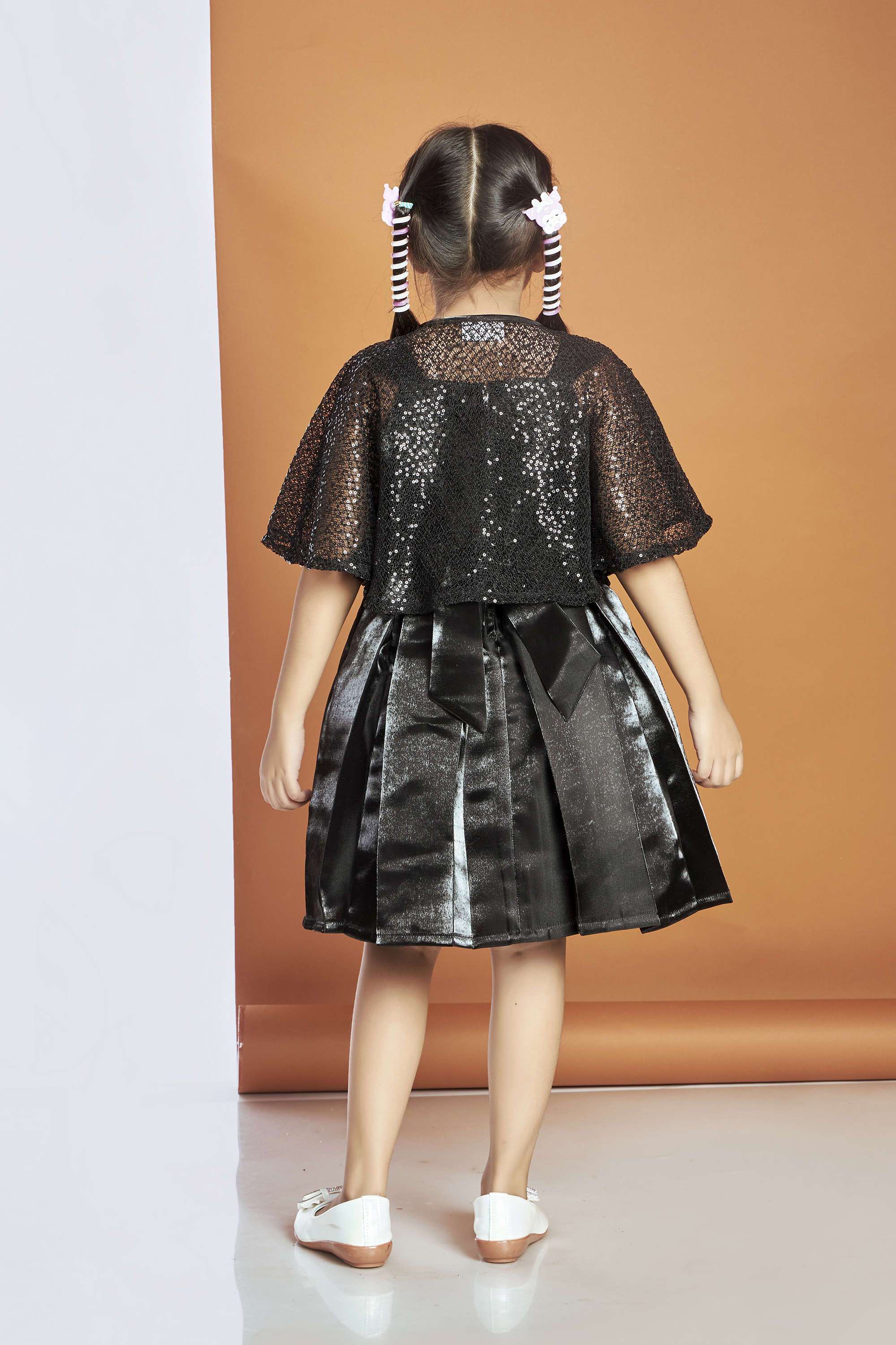 Girls-Knee-Length-Party-Wear-Dress-with-Cape