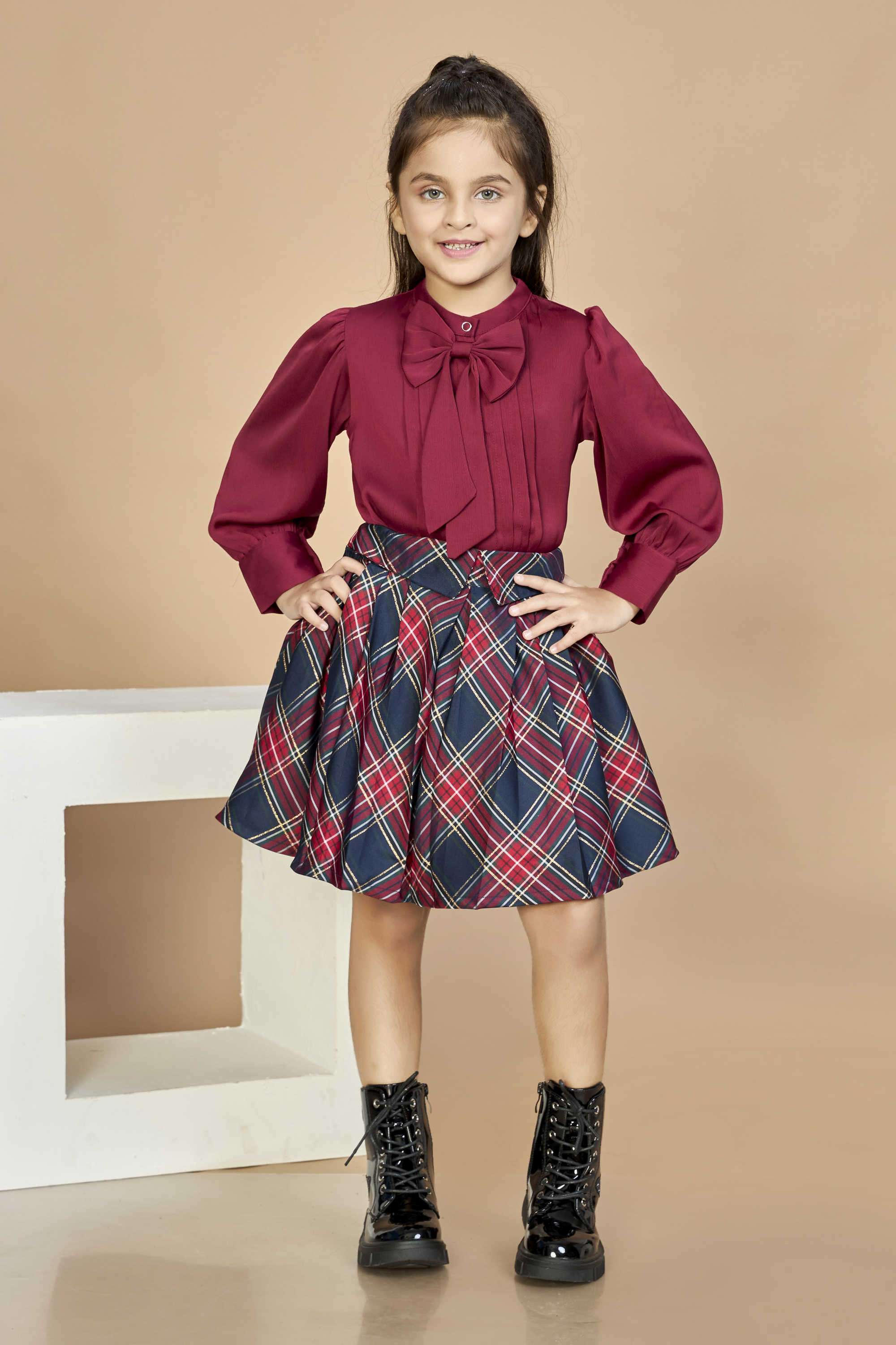 Checks-Polyester-Round-Neck-Girl-s-Casual-Wear-Skirt-&-Top-Clothing-Set
