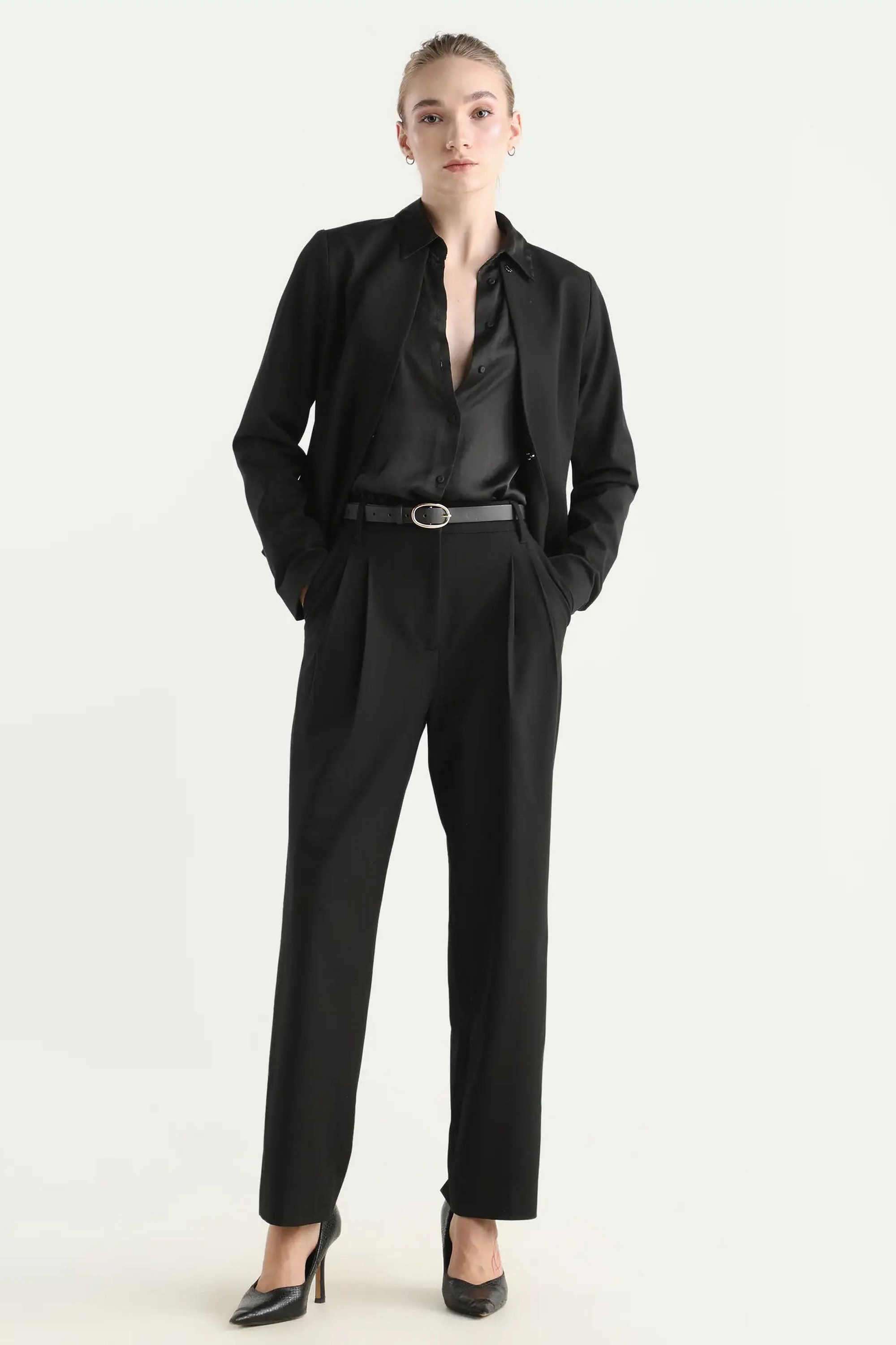 Solid-Regular-Fit-Blended-Fabric-Women-s-Casual-Wear-Trousers