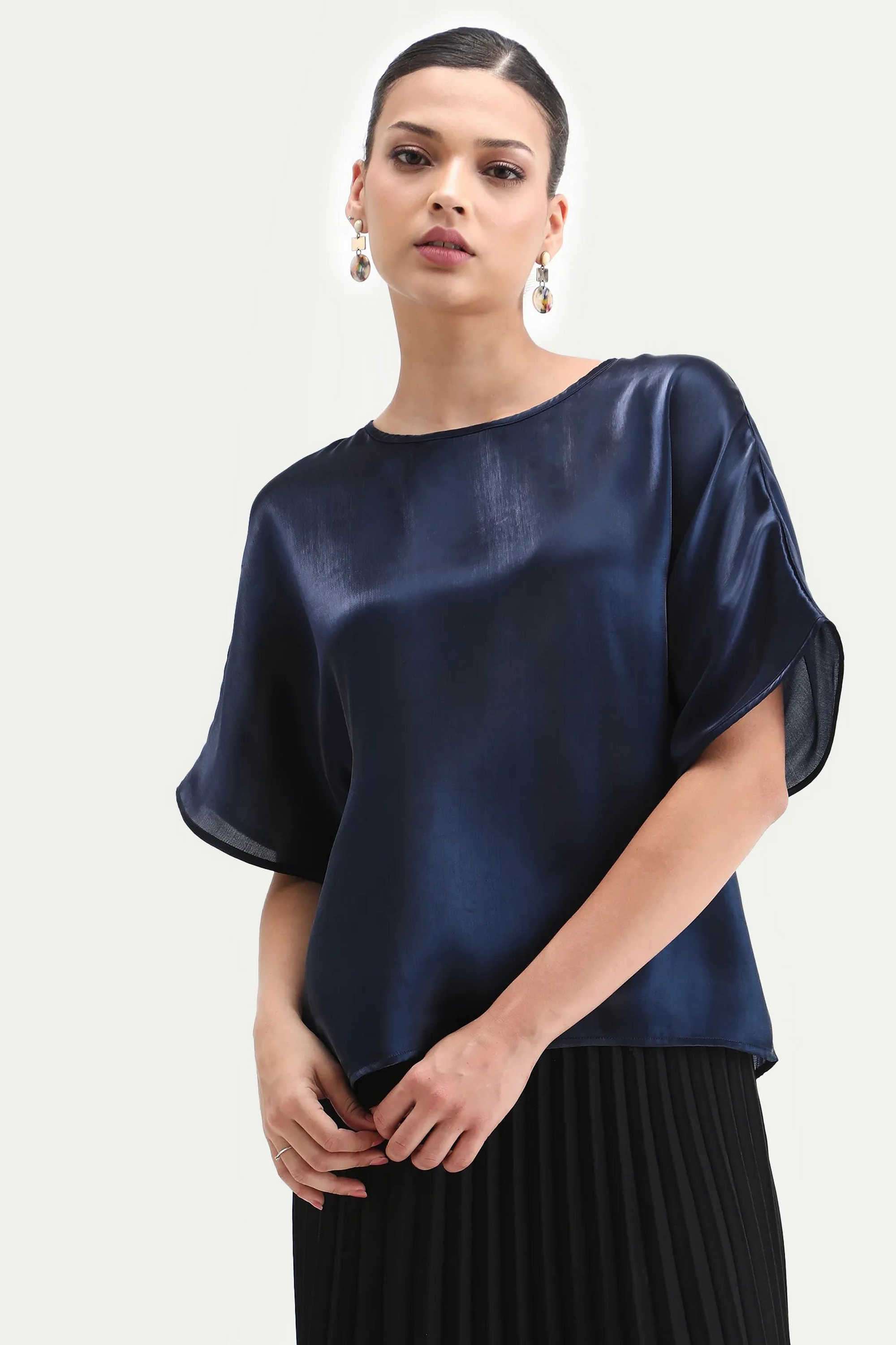 Solid-Polyester-Round-Neck-Women-s-Top