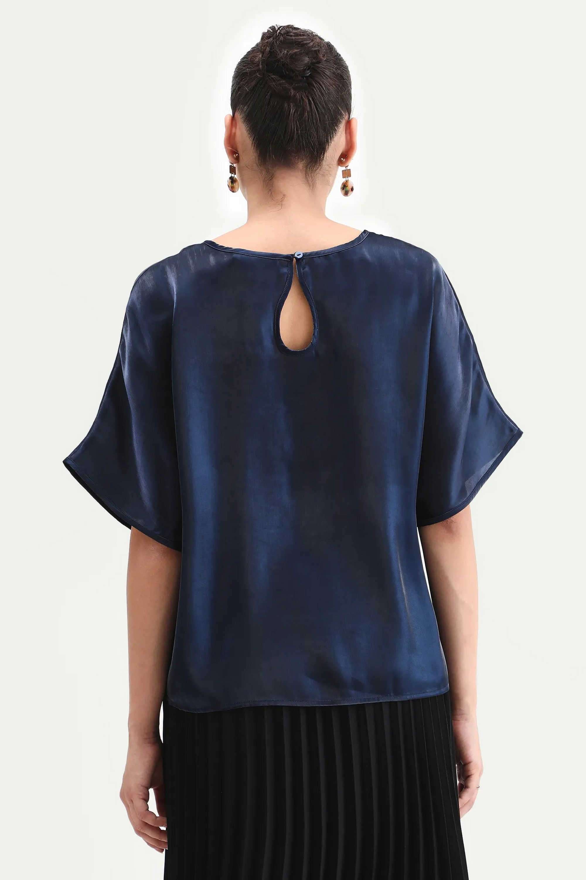 Solid-Polyester-Round-Neck-Women-s-Top