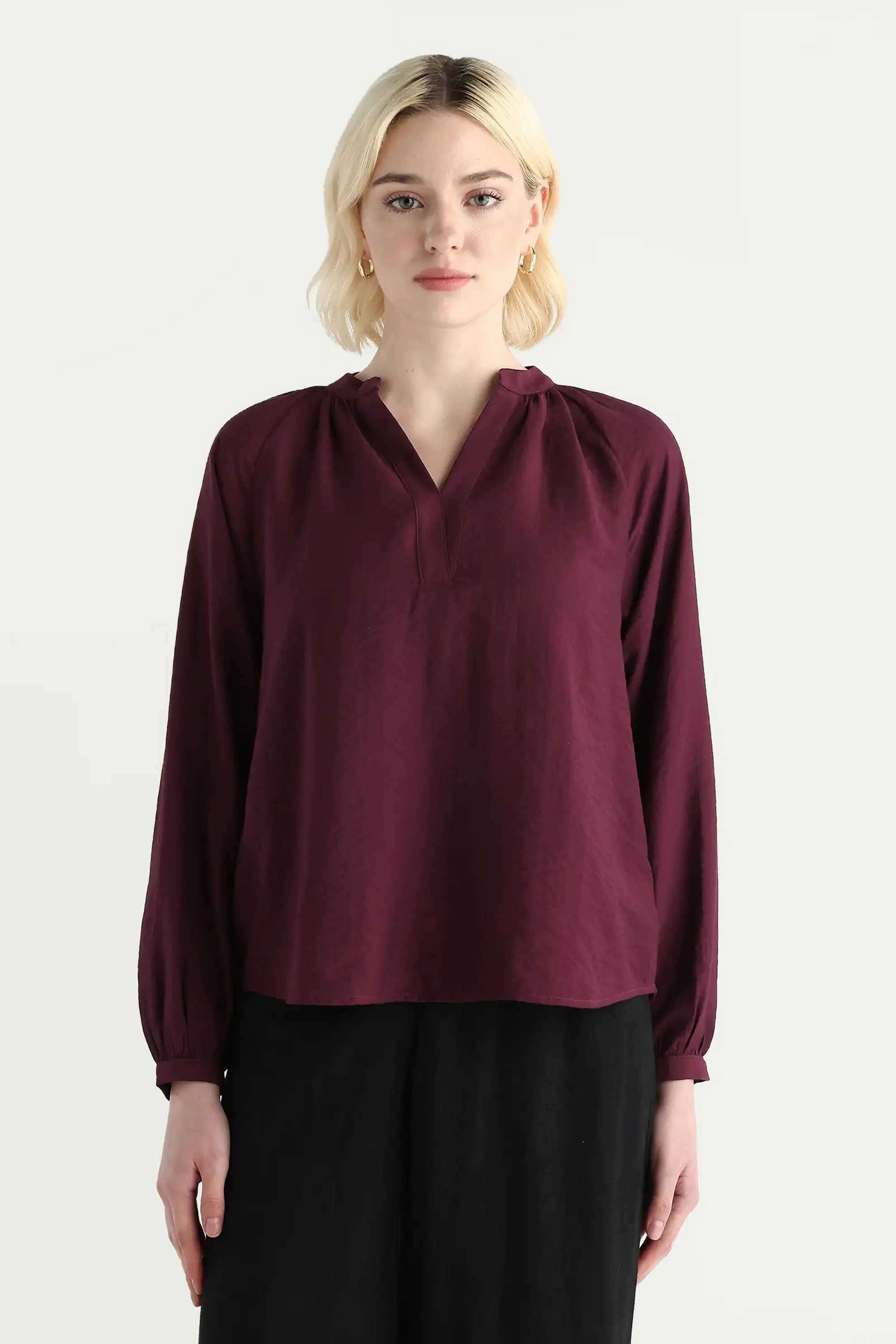 Solid-Polyester-Collared-Women-s-Top