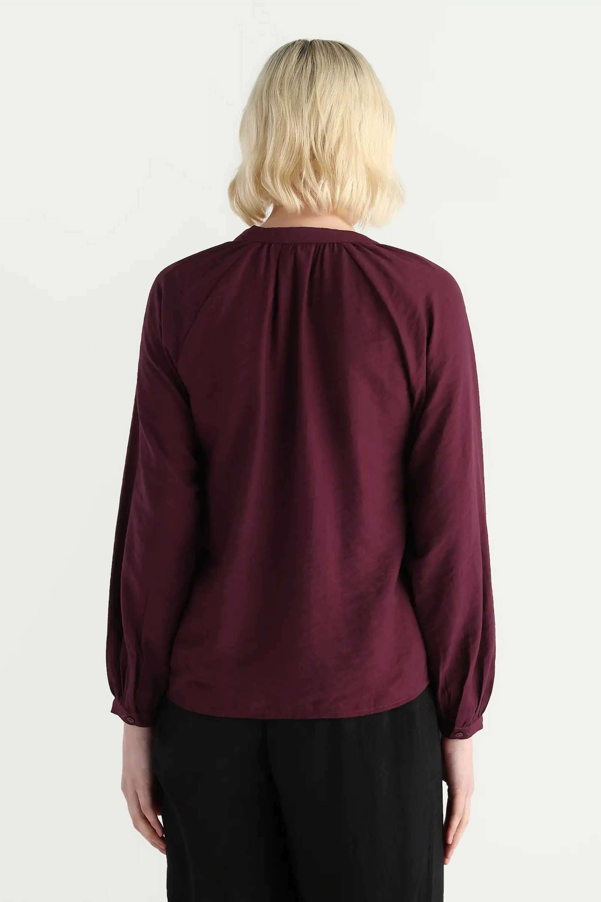 Solid-Polyester-Collared-Women-s-Top