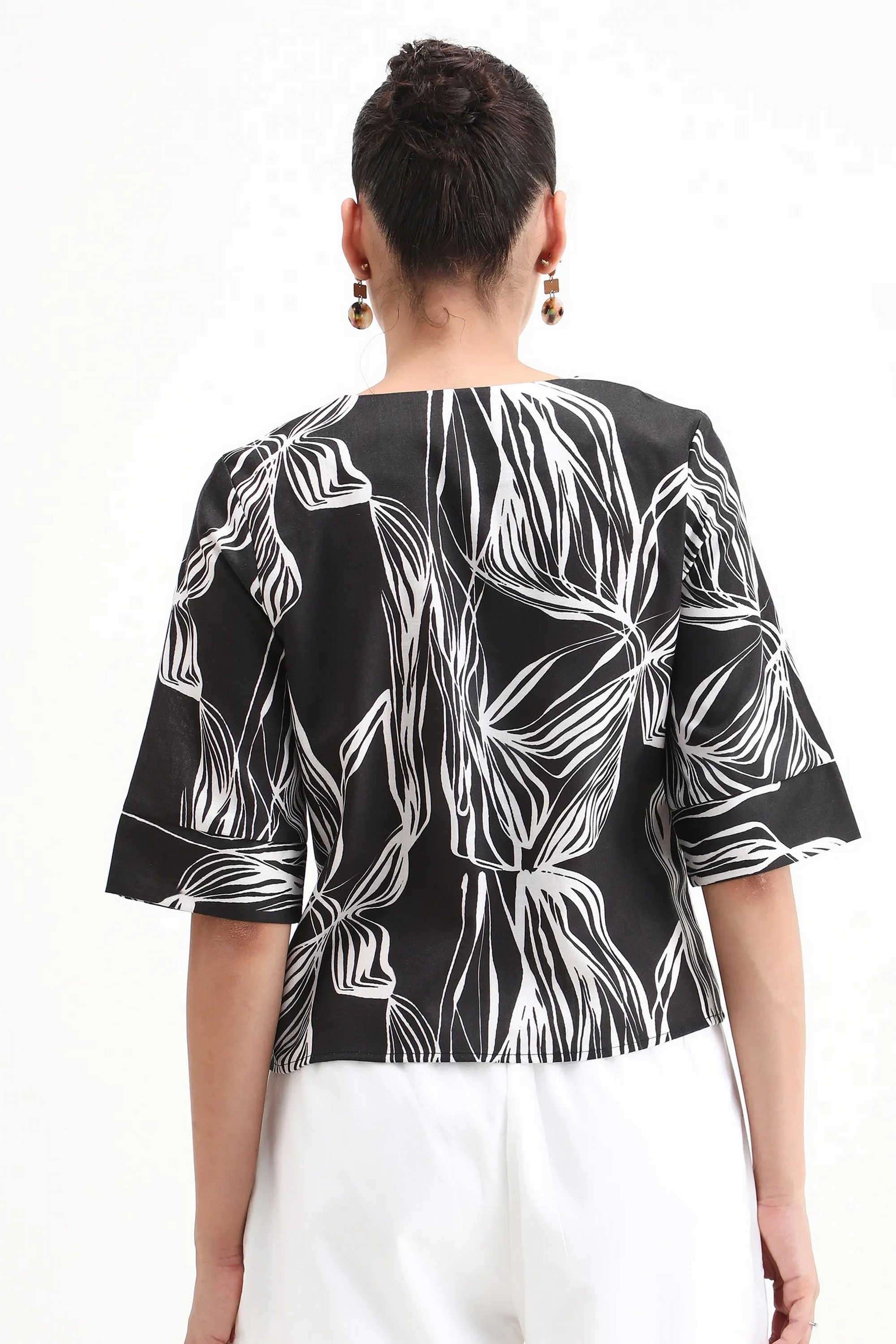 Abstract-Polyester-Round-Neck-Women-s-Top