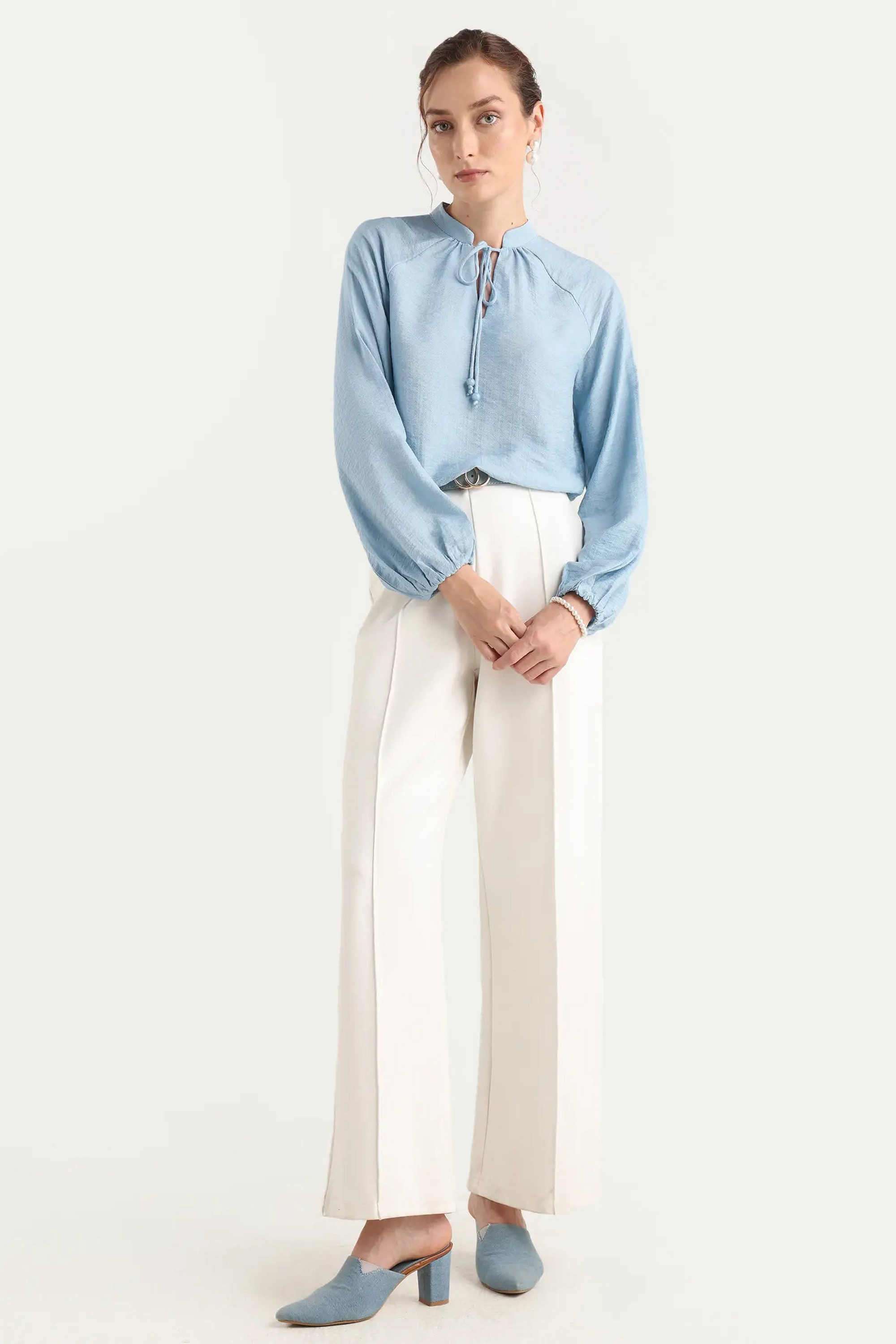 Solid-Blended-Fabric-Tie-Up-Neck-Women-s-Top