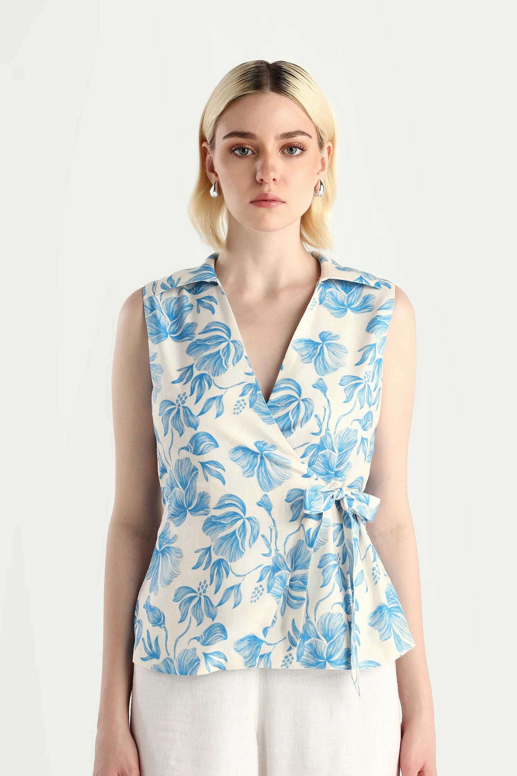 Floral-Polyester-Collared-Women-s-Top