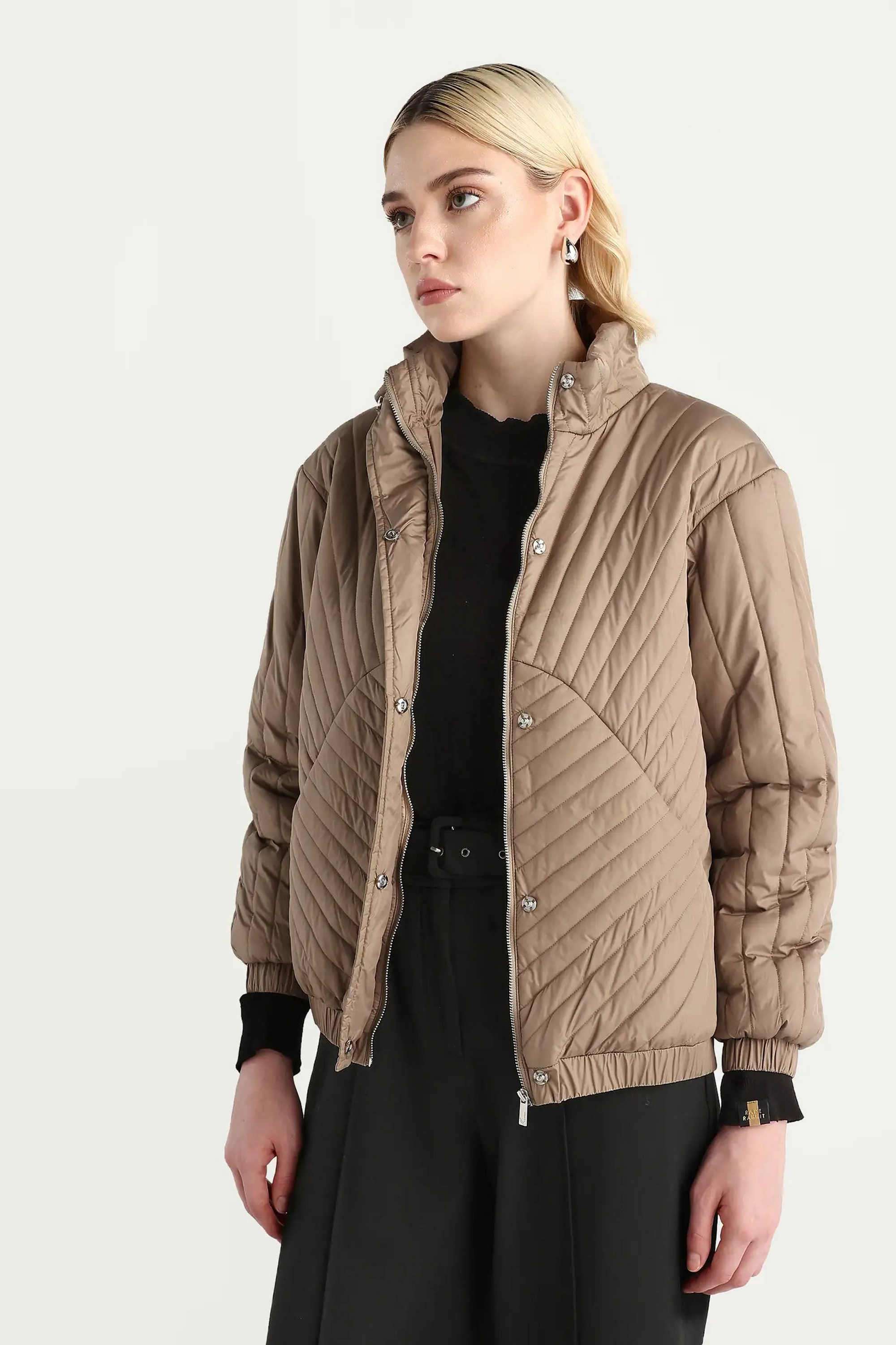 Solid-Polyester-Round-Neck-Women-s-Jacket